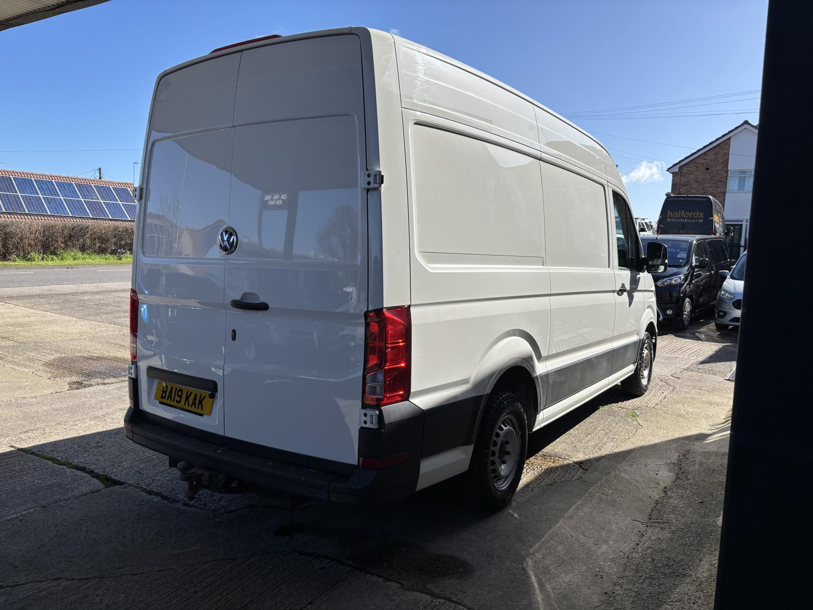 Volkswagen Crafter 2.0 TDI CR35 BlueMotion Tech Startline Panel Van 5dr Diesel Manual FWD MWB High Roof Euro 6 (s/s) (140 ps)