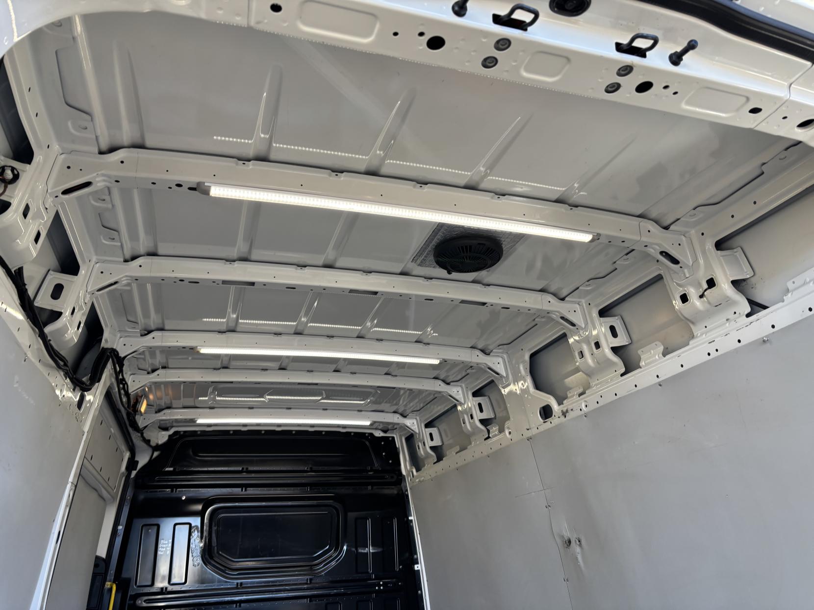 Volkswagen Crafter 2.0 TDI CR35 BlueMotion Tech Startline Panel Van 5dr Diesel Manual FWD MWB High Roof Euro 6 (s/s) (140 ps)