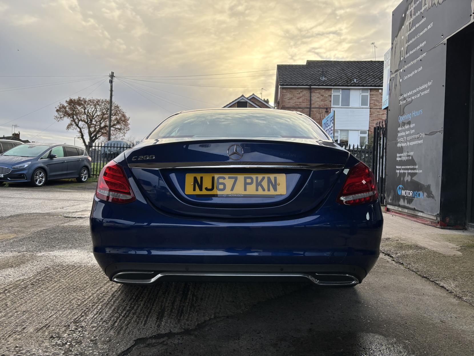 Mercedes-Benz C Class 2.0 C200 Sport (Premium) Saloon 4dr Petrol G-Tronic+ Euro 6 (s/s) (184 ps)