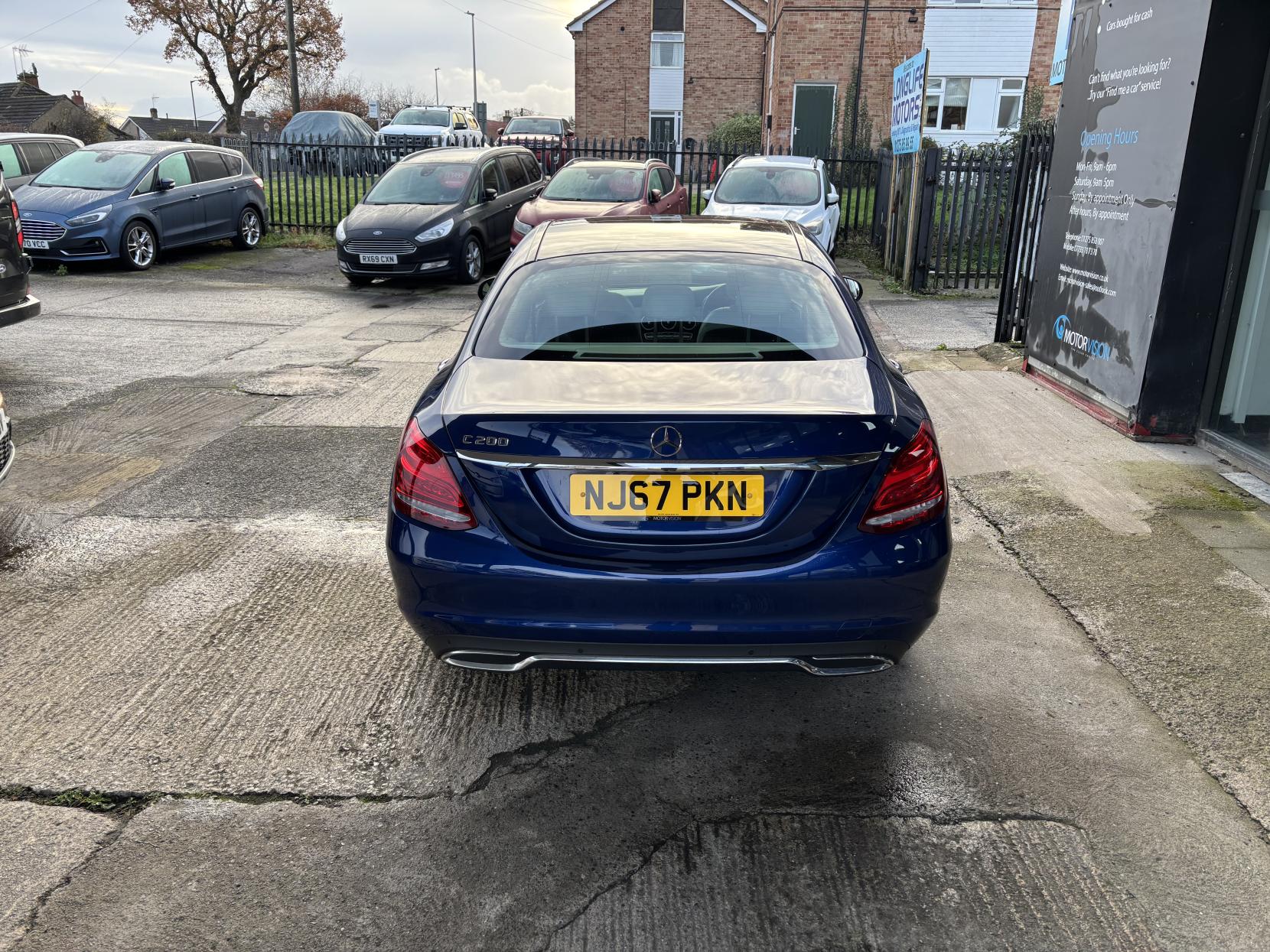 Mercedes-Benz C Class 2.0 C200 Sport (Premium) Saloon 4dr Petrol G-Tronic+ Euro 6 (s/s) (184 ps)