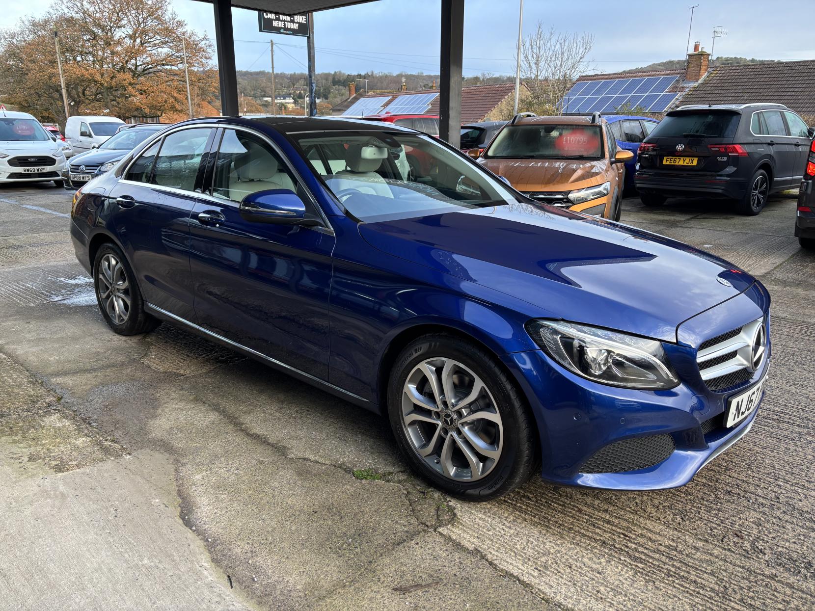 Mercedes-Benz C Class 2.0 C200 Sport (Premium) Saloon 4dr Petrol G-Tronic+ Euro 6 (s/s) (184 ps)