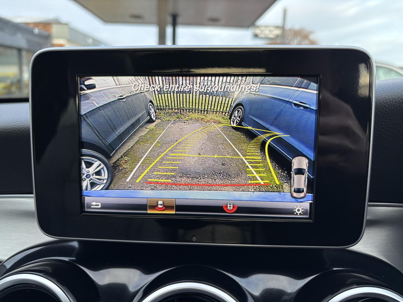 Mercedes-Benz C Class 2.0 C200 Sport (Premium) Saloon 4dr Petrol G-Tronic+ Euro 6 (s/s) (184 ps)