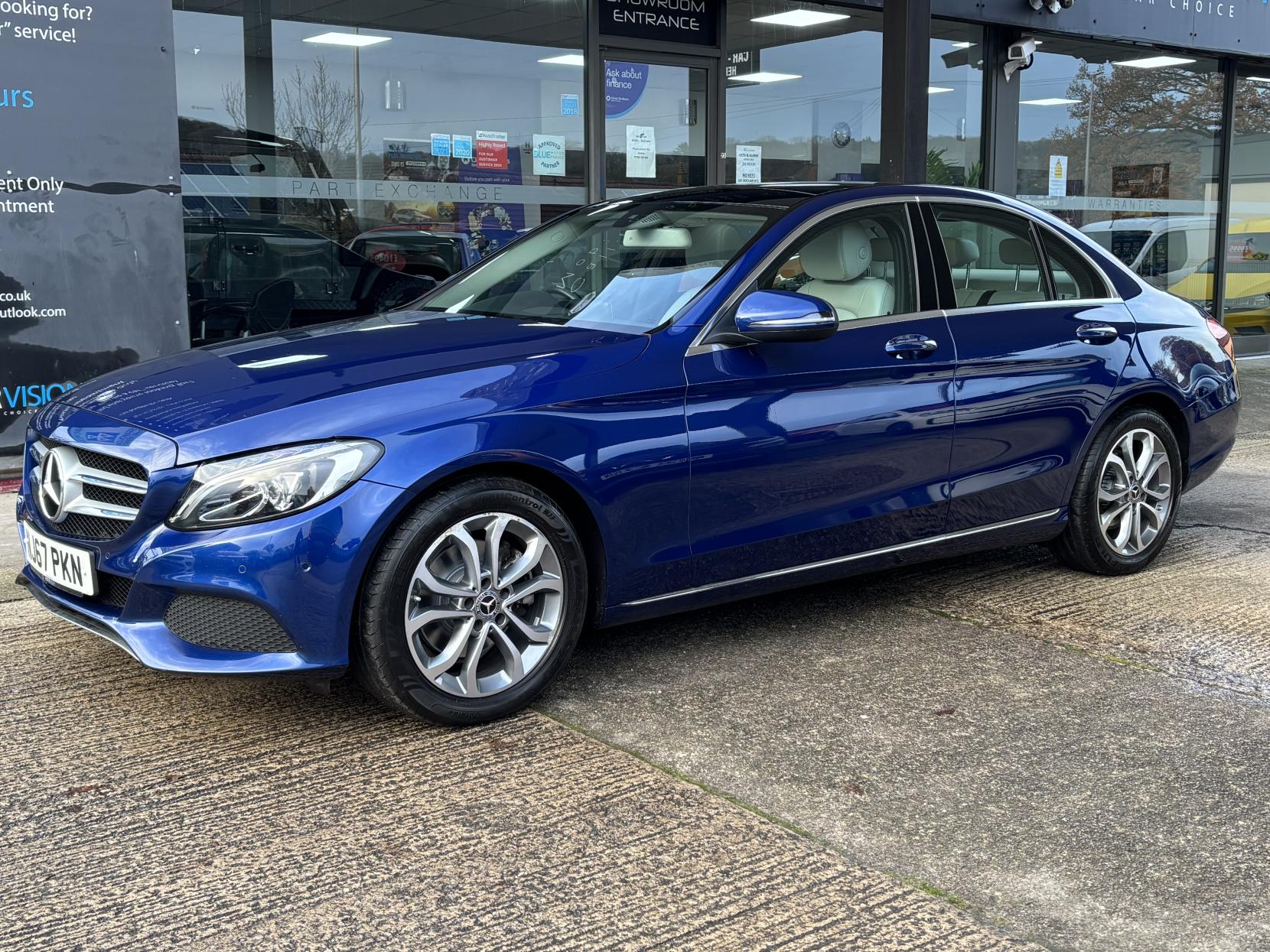 Mercedes-Benz C Class 2.0 C200 Sport (Premium) Saloon 4dr Petrol G-Tronic+ Euro 6 (s/s) (184 ps)