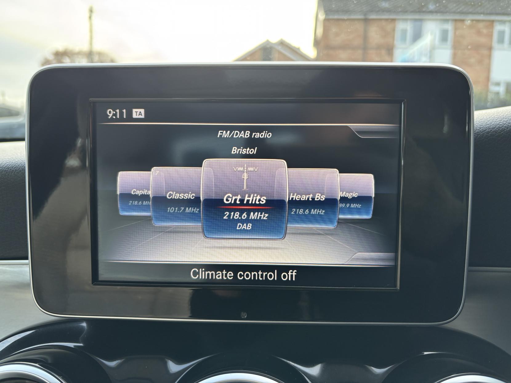 Mercedes-Benz C Class 2.0 C200 Sport (Premium) Saloon 4dr Petrol G-Tronic+ Euro 6 (s/s) (184 ps)