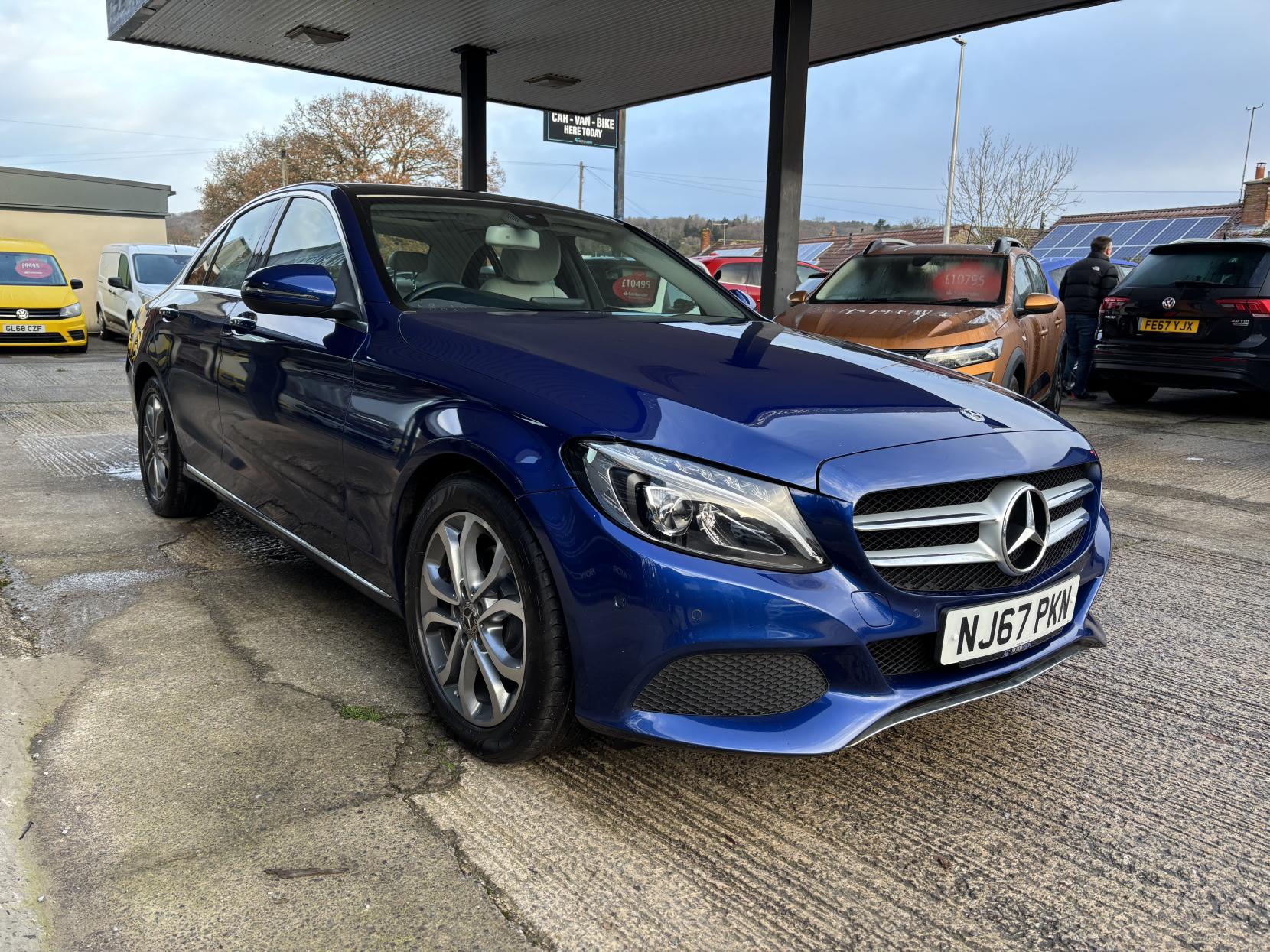 Mercedes-Benz C Class 2.0 C200 Sport (Premium) Saloon 4dr Petrol G-Tronic+ Euro 6 (s/s) (184 ps)