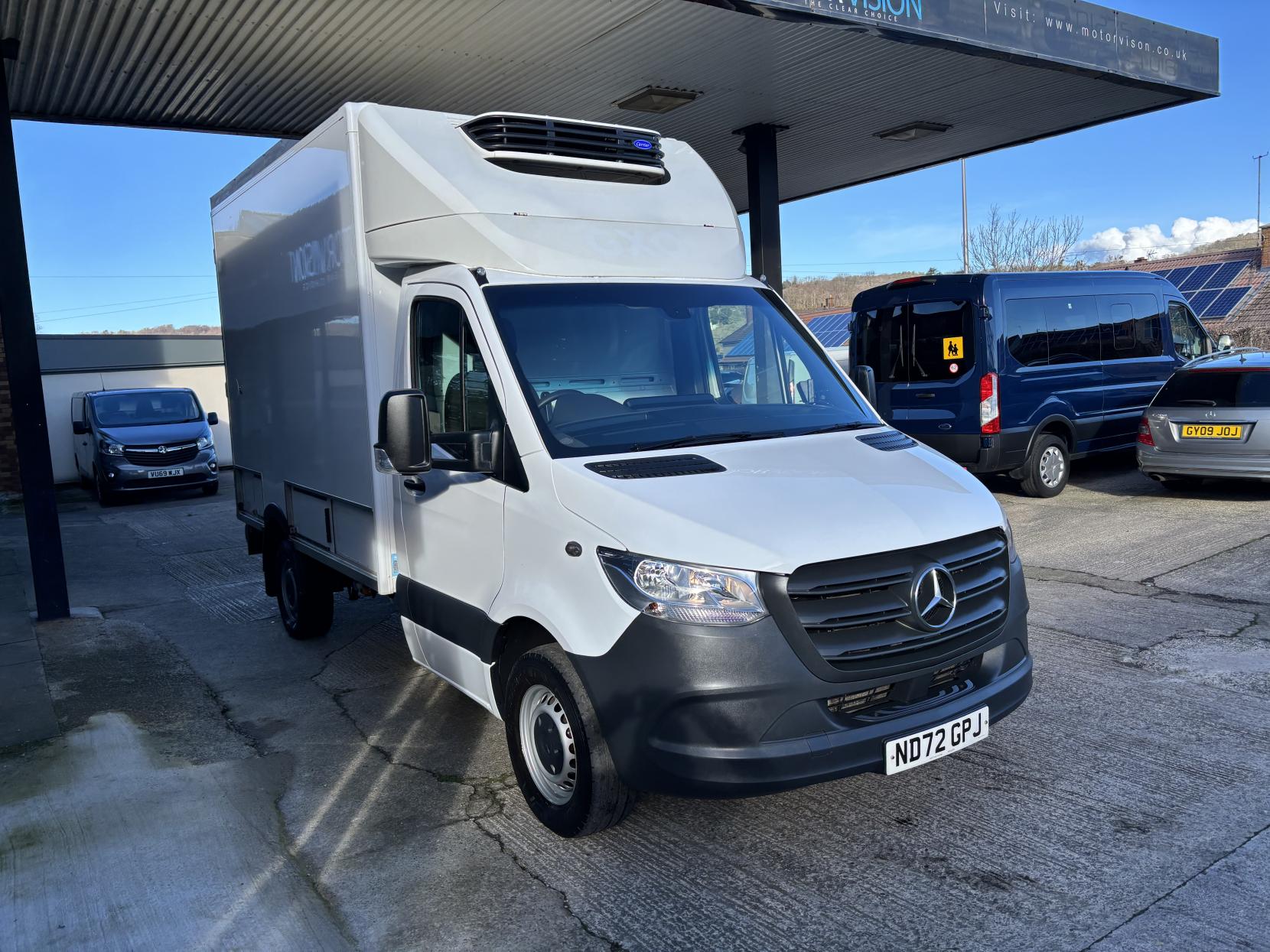 Mercedes-Benz Sprinter 2.0 315 CDI Progressive Temperature Controlled with standby Diesel Manual RWD L2 Euro 6 (s/s) (150 ps)