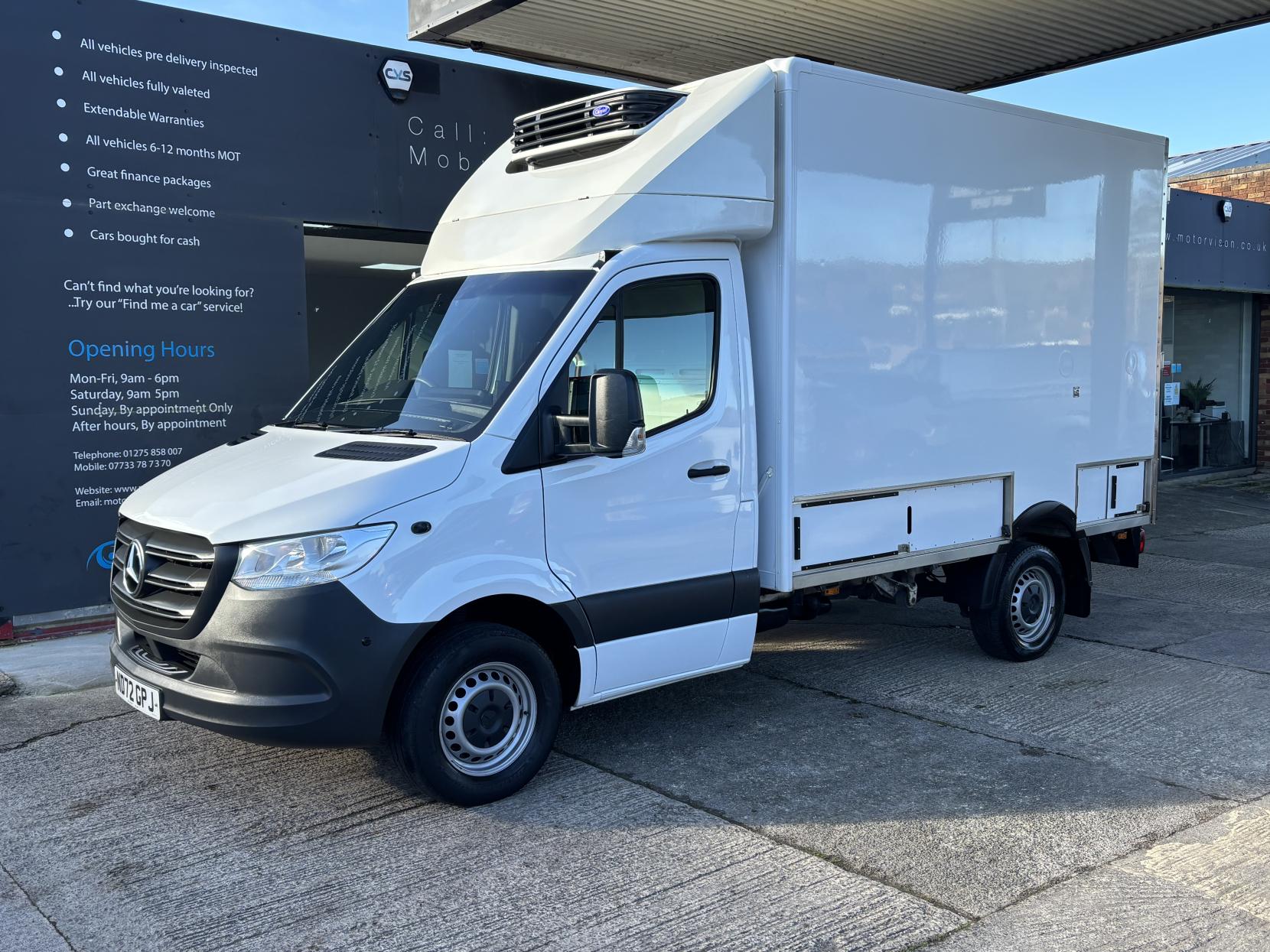 Mercedes-Benz Sprinter 2.0 315 CDI Progressive Temperature Controlled with standby Diesel Manual RWD L2 Euro 6 (s/s) (150 ps)