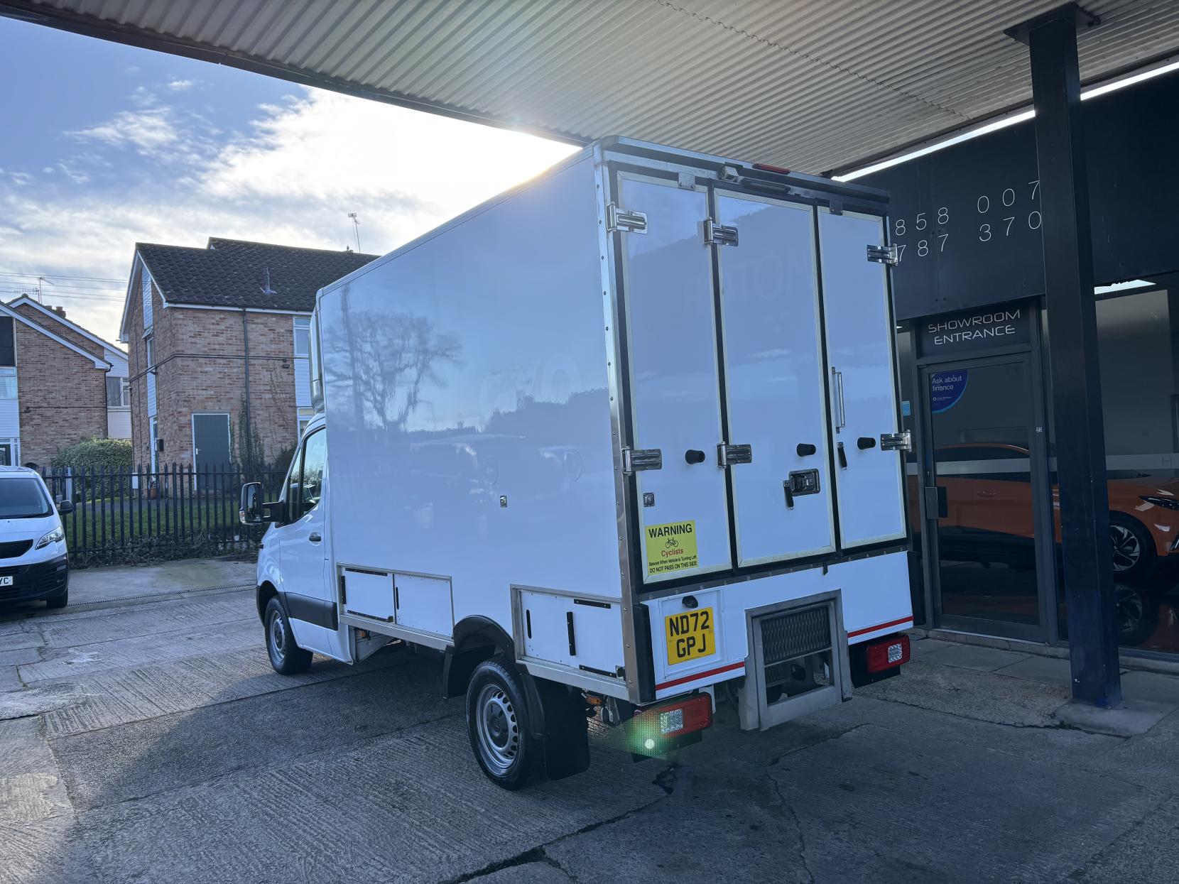 Mercedes-Benz Sprinter 2.0 315 CDI Progressive Temperature Controlled with standby Diesel Manual RWD L2 Euro 6 (s/s) (150 ps)