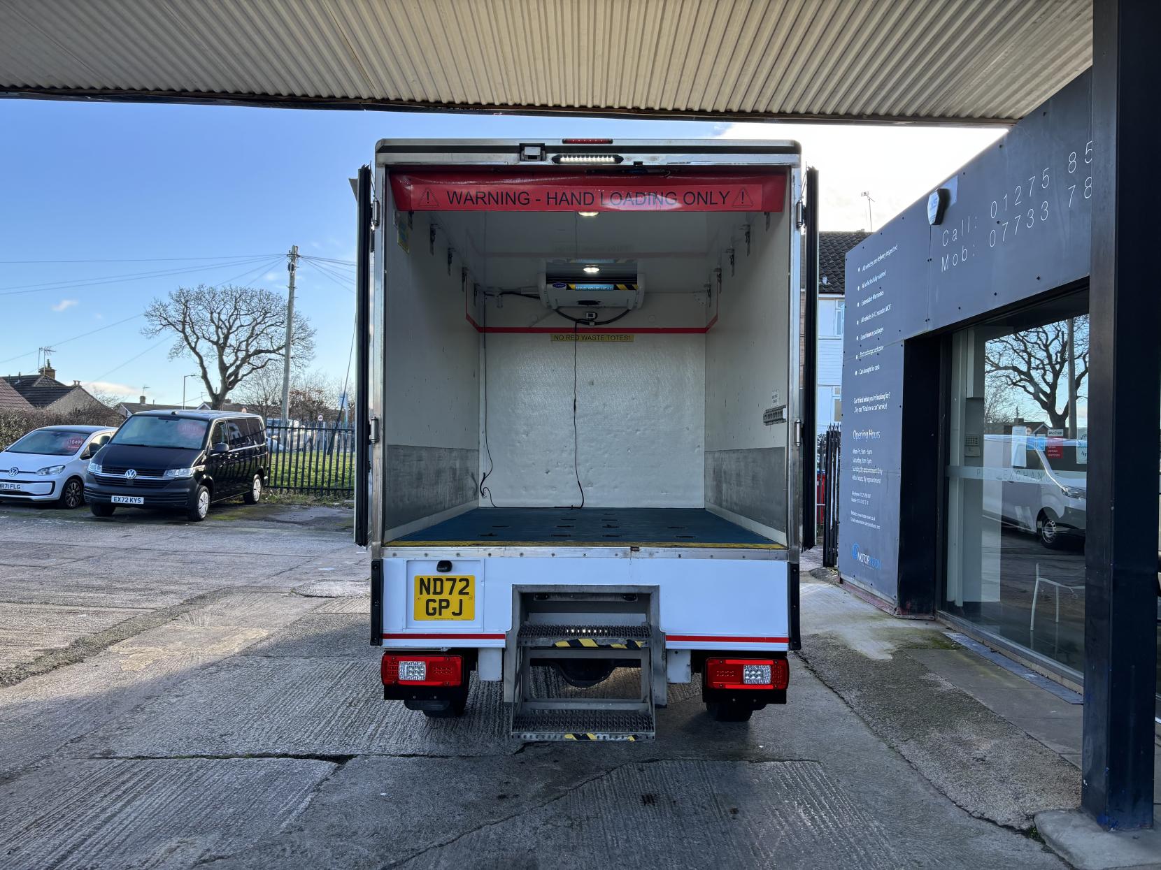 Mercedes-Benz Sprinter 2.0 315 CDI Progressive Temperature Controlled with standby Diesel Manual RWD L2 Euro 6 (s/s) (150 ps)