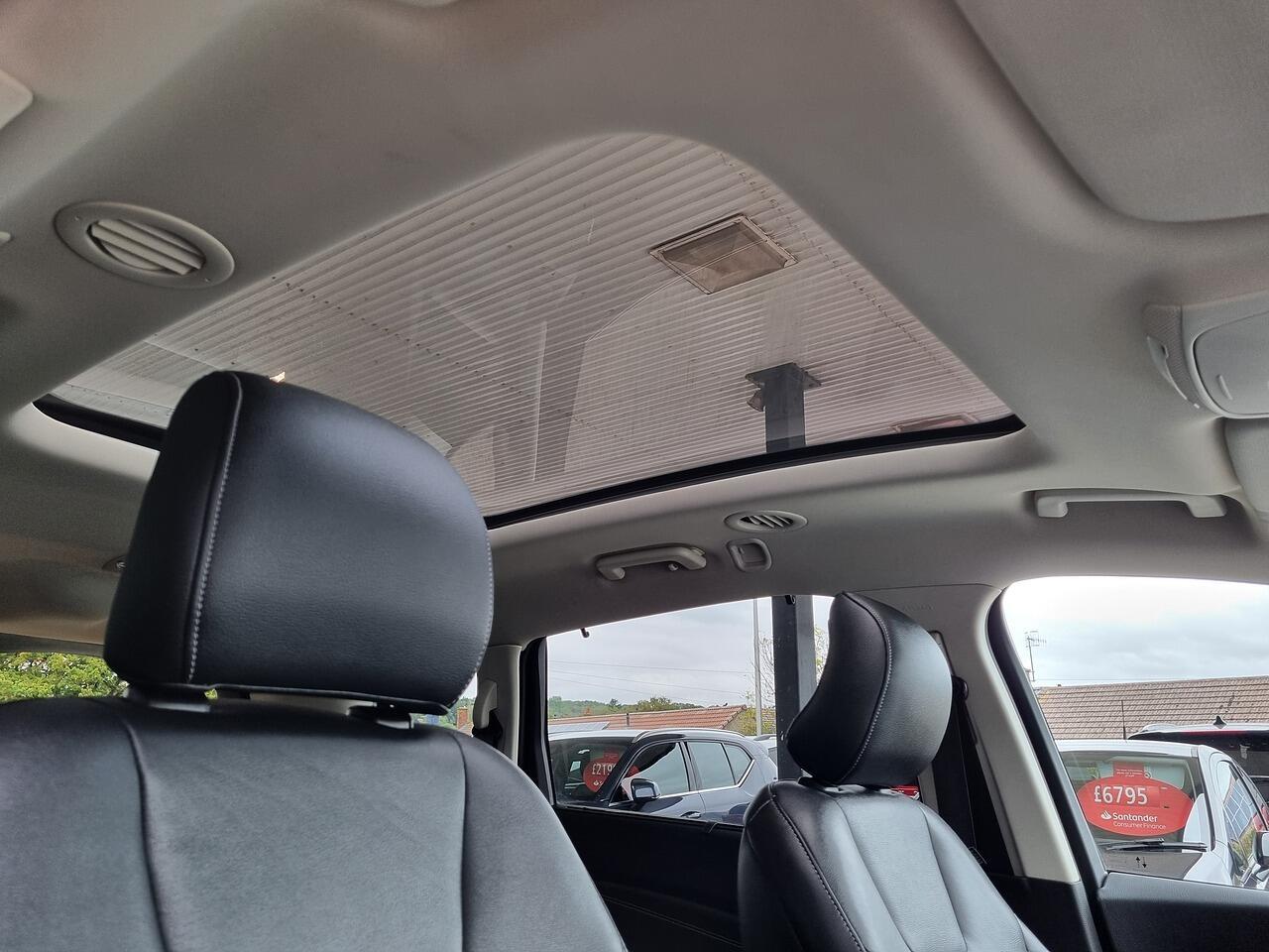 Ford S-Max 2.0 EcoBlue Titanium MPV 5dr Diesel Auto Euro 6 (s/s) (150 ps)