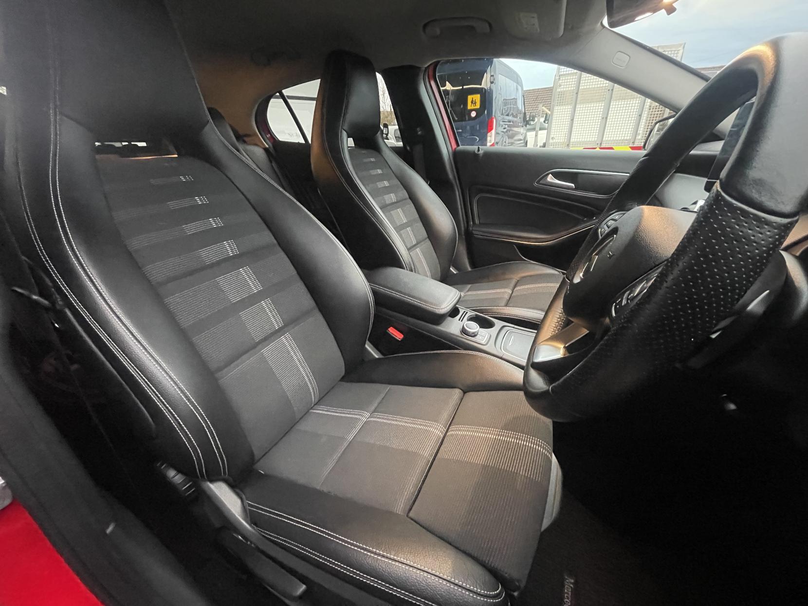 Mercedes-Benz GLA 1.6 GLA180 GPF Urban Edition SUV 5dr Petrol 7G-DCT Euro 6 (s/s) (122 ps)