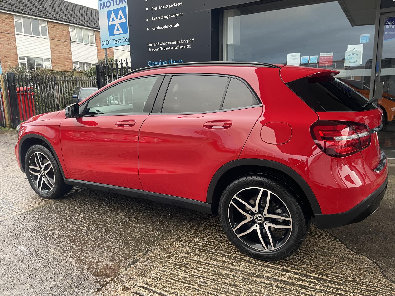 Mercedes-Benz GLA 1.6 GLA180 GPF Urban Edition SUV 5dr Petrol 7G-DCT Euro 6 (s/s) (122 ps)