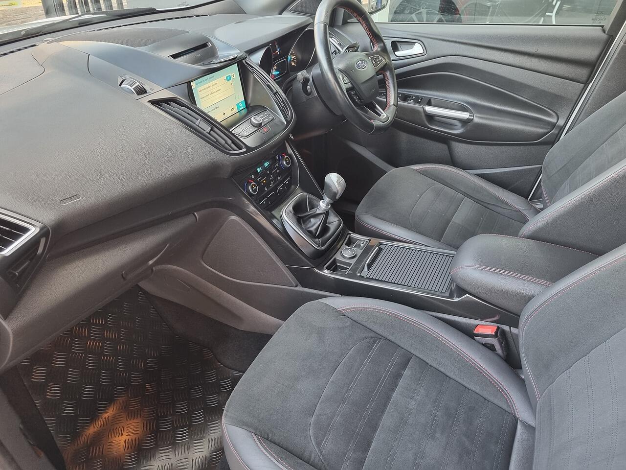 Ford Kuga 1.5 TDCi ST-Line SUV 5dr Diesel Manual Euro 6 (s/s) (120 ps)