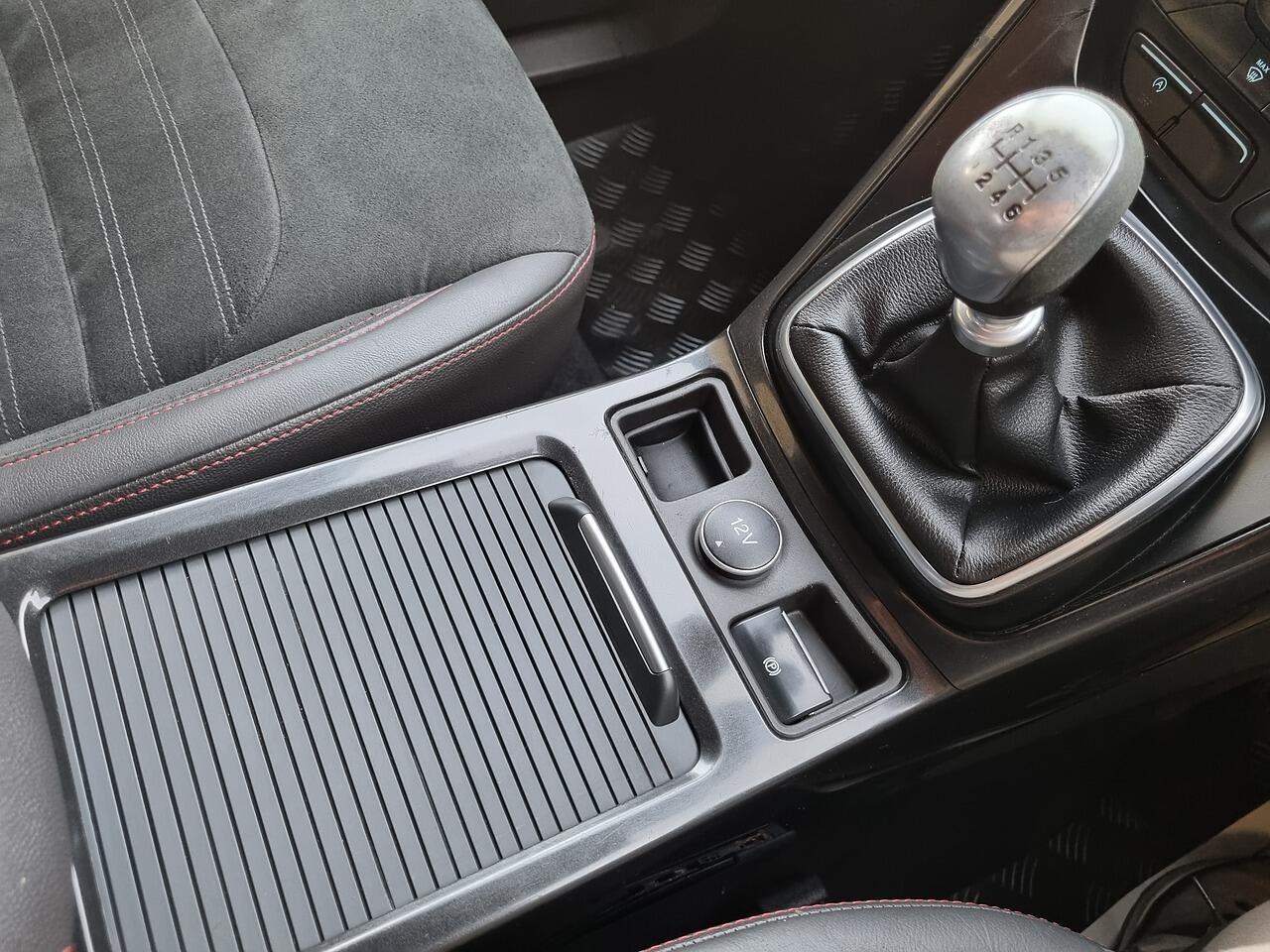 Ford Kuga 1.5 TDCi ST-Line SUV 5dr Diesel Manual Euro 6 (s/s) (120 ps)