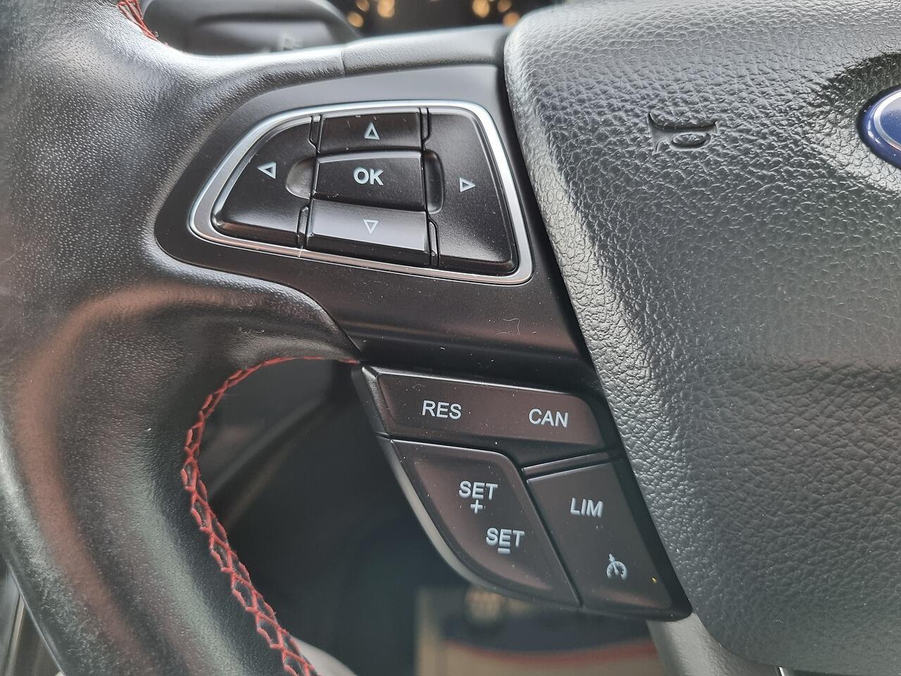 Ford Kuga 1.5 TDCi ST-Line SUV 5dr Diesel Manual Euro 6 (s/s) (120 ps)