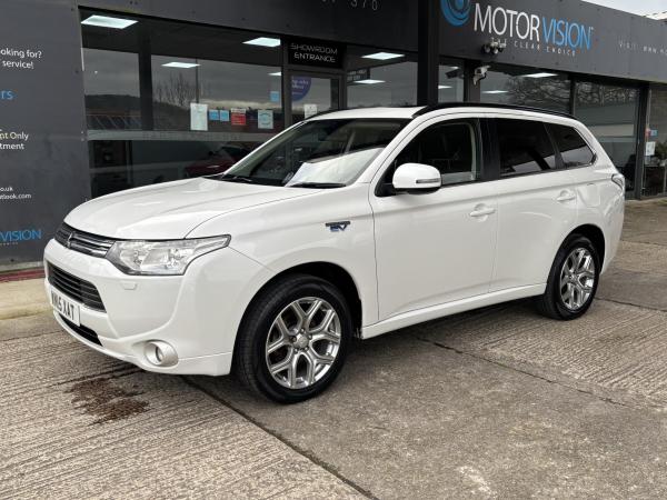 Mitsubishi Outlander 2.0h 12kWh GX4h SUV 5dr Petrol Plug-in Hybrid CVT 4WD Euro 5 (s/s) (200 ps)
