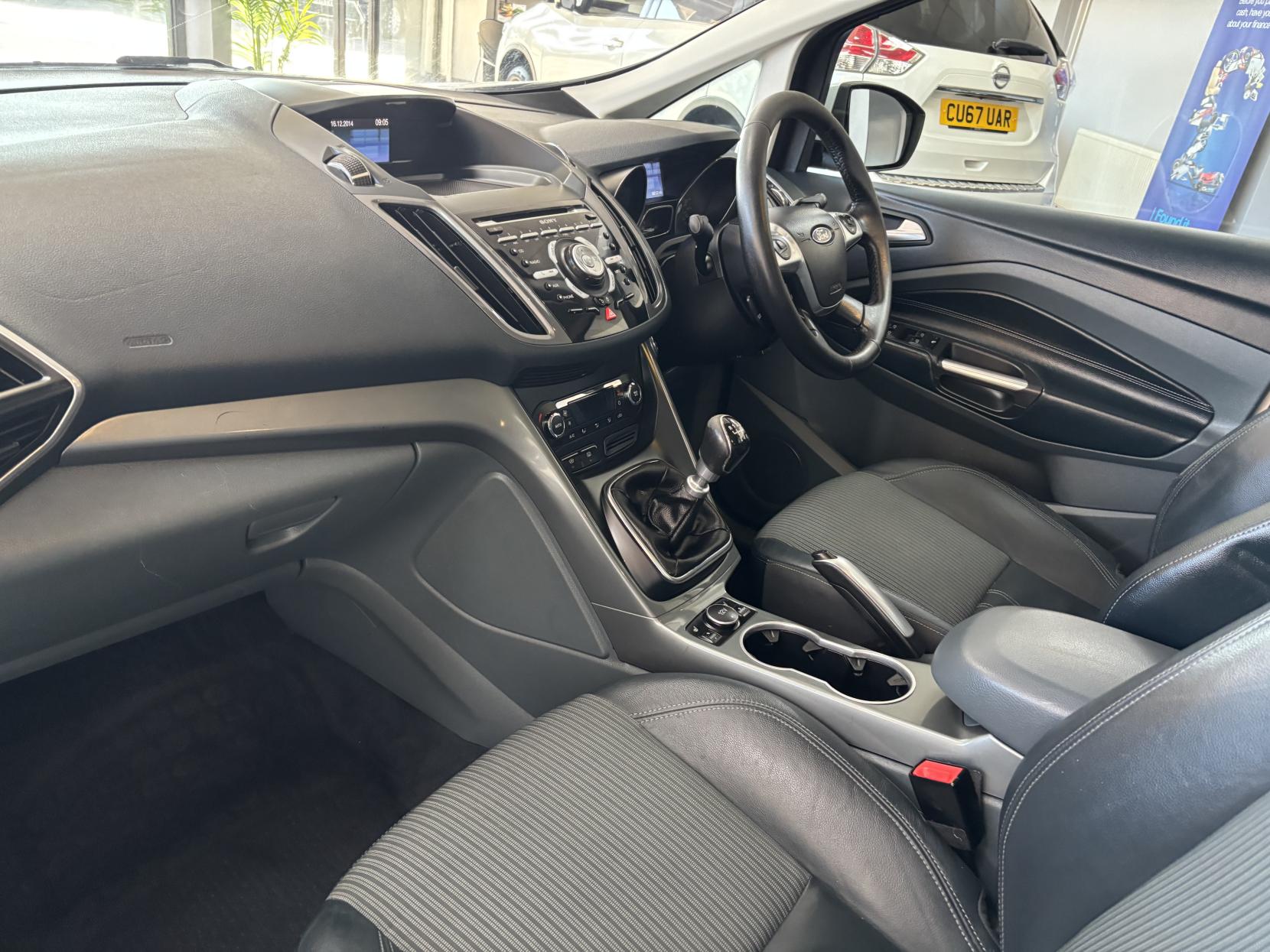 Ford Grand C-Max 1.6 TDCi Titanium X MPV 5dr Diesel Manual Euro 5 (115 ps)