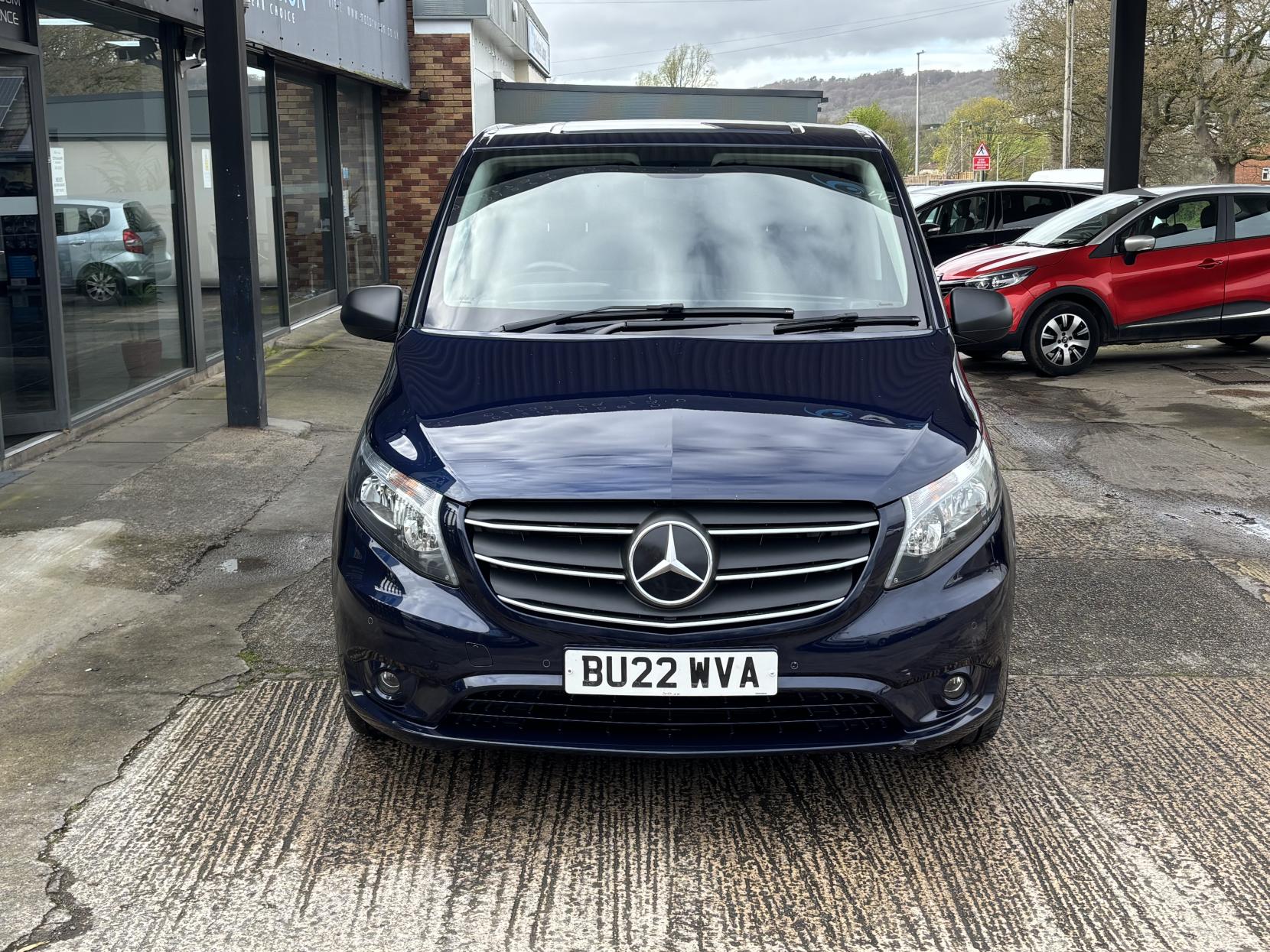 Mercedes-Benz Vito 2.0 119 CDI Premium Crew Van 5dr Diesel G-Tronic RWD L1 Euro 6 (s/s) (190 ps)