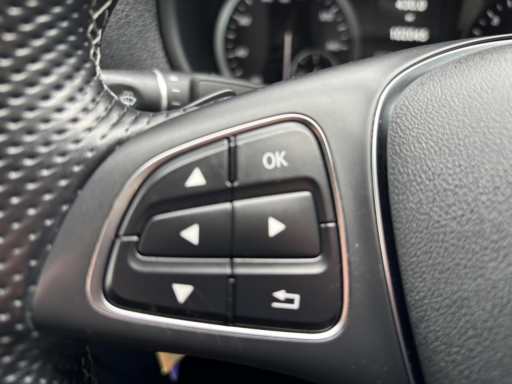 Mercedes-Benz Vito 2.0 119 CDI Premium Crew Van 5dr Diesel G-Tronic RWD L1 Euro 6 (s/s) (190 ps)