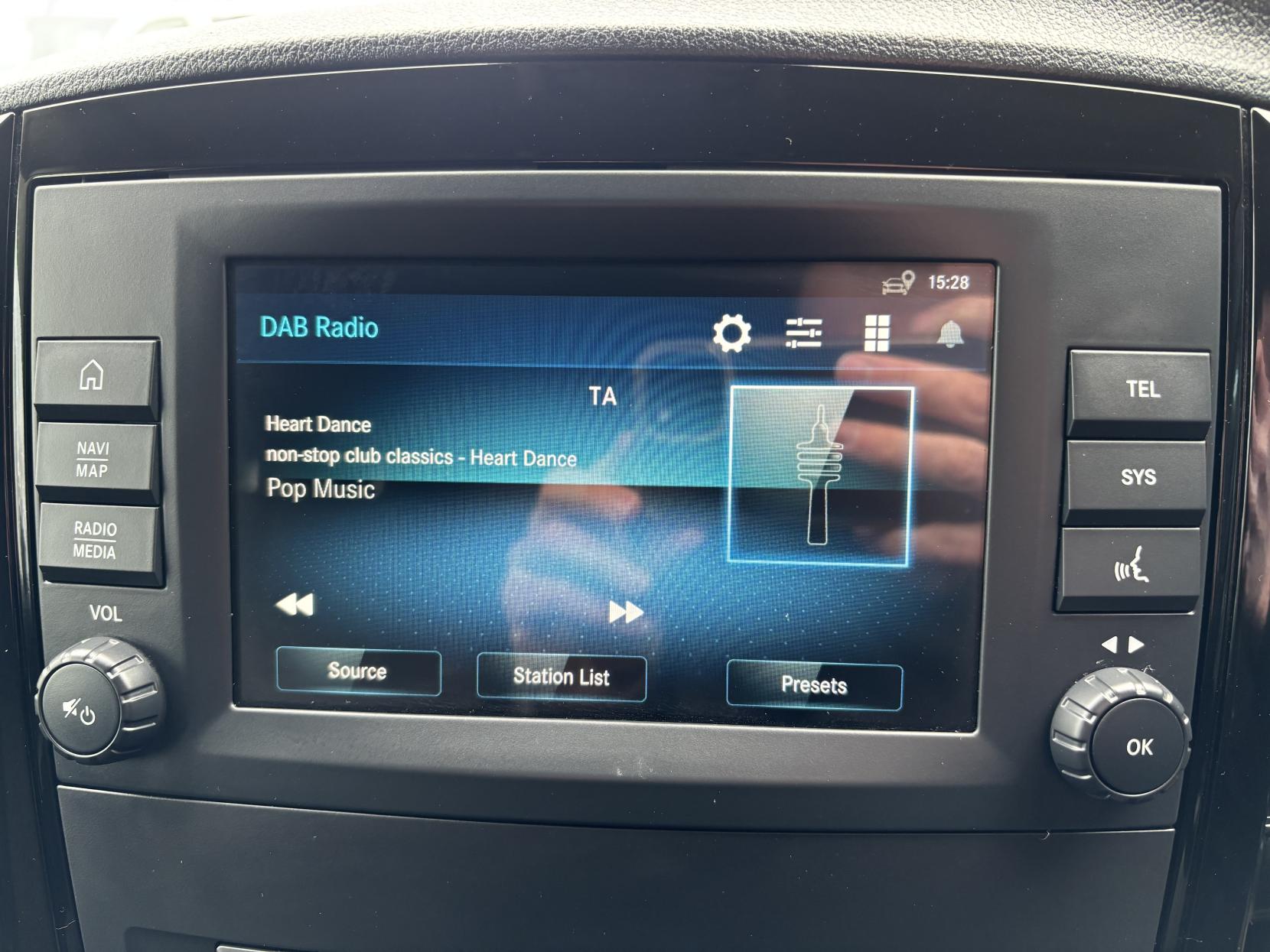 Mercedes-Benz Vito 2.0 119 CDI Premium Crew Van 5dr Diesel G-Tronic RWD L1 Euro 6 (s/s) (190 ps)