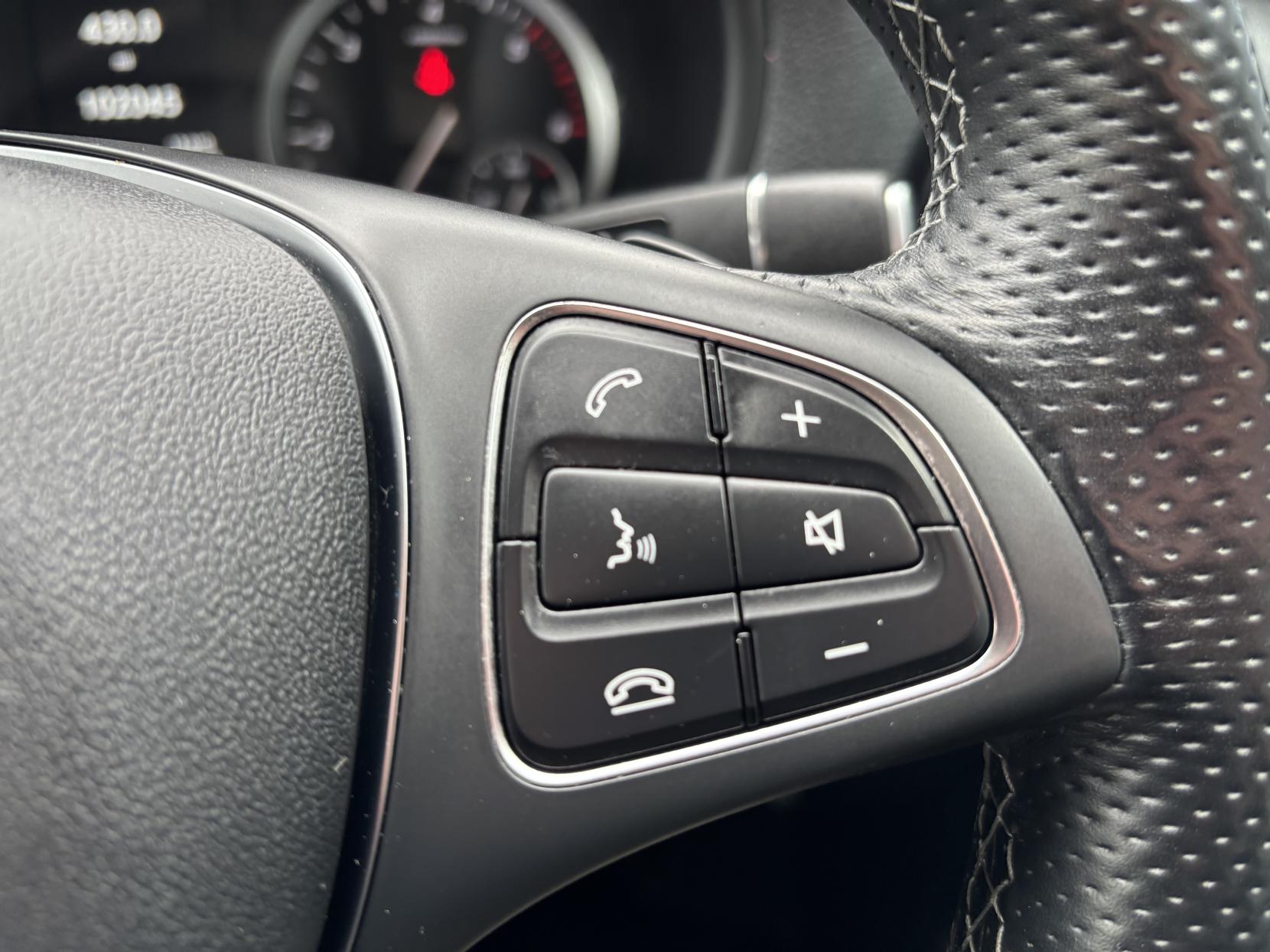 Mercedes-Benz Vito 2.0 119 CDI Premium Crew Van 5dr Diesel G-Tronic RWD L1 Euro 6 (s/s) (190 ps)