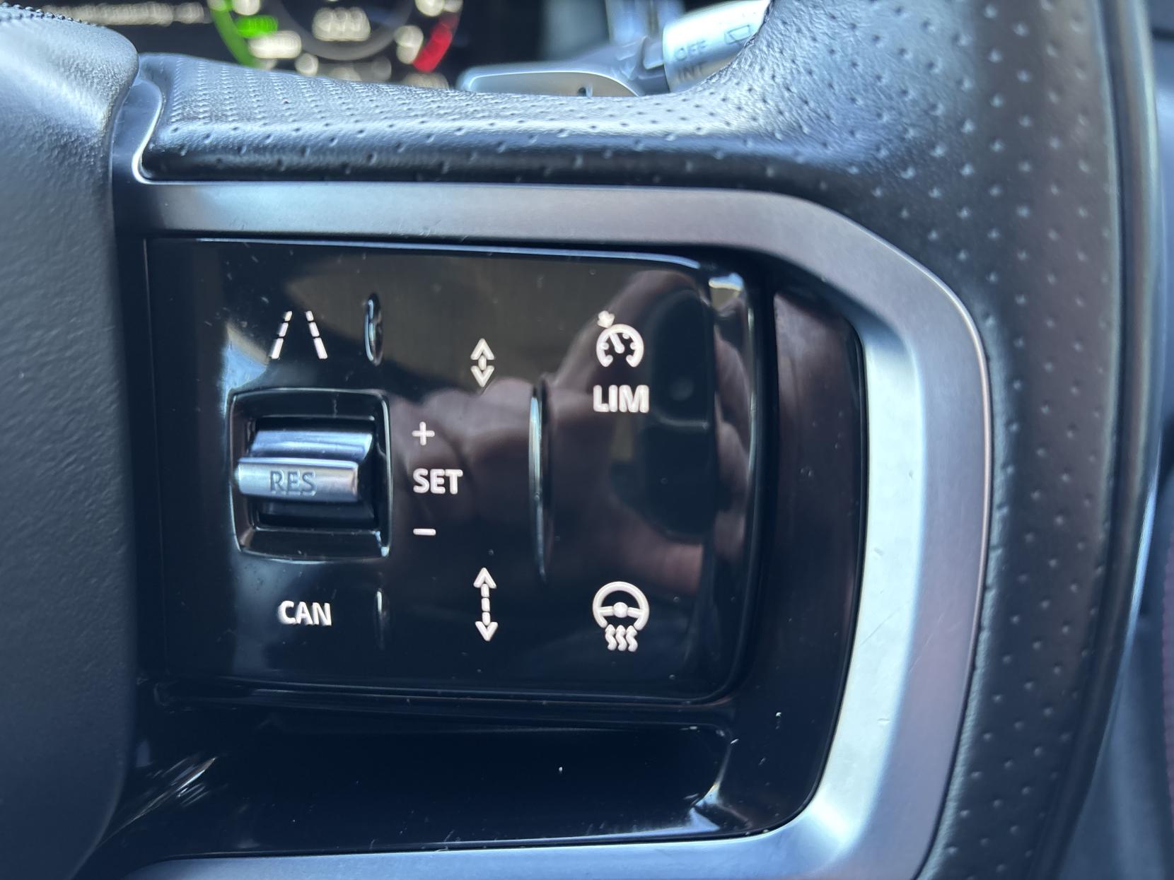 Land Rover Discovery Sport 1.5 P300e 12.2kWh R-Dynamic HSE SUV 5dr Petrol Plug-in Hybrid Auto 4WD Euro 6 (s/s) (309 ps)