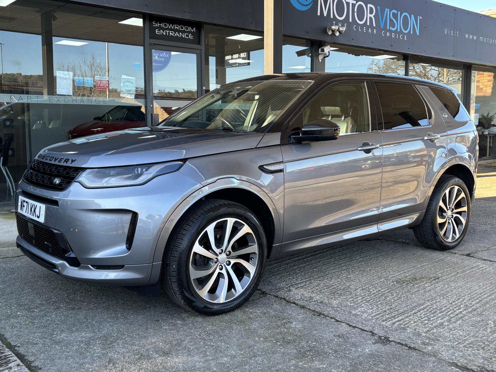 Land Rover Discovery Sport 1.5 P300e 12.2kWh R-Dynamic HSE SUV 5dr Petrol Plug-in Hybrid Auto 4WD Euro 6 (s/s) (309 ps)