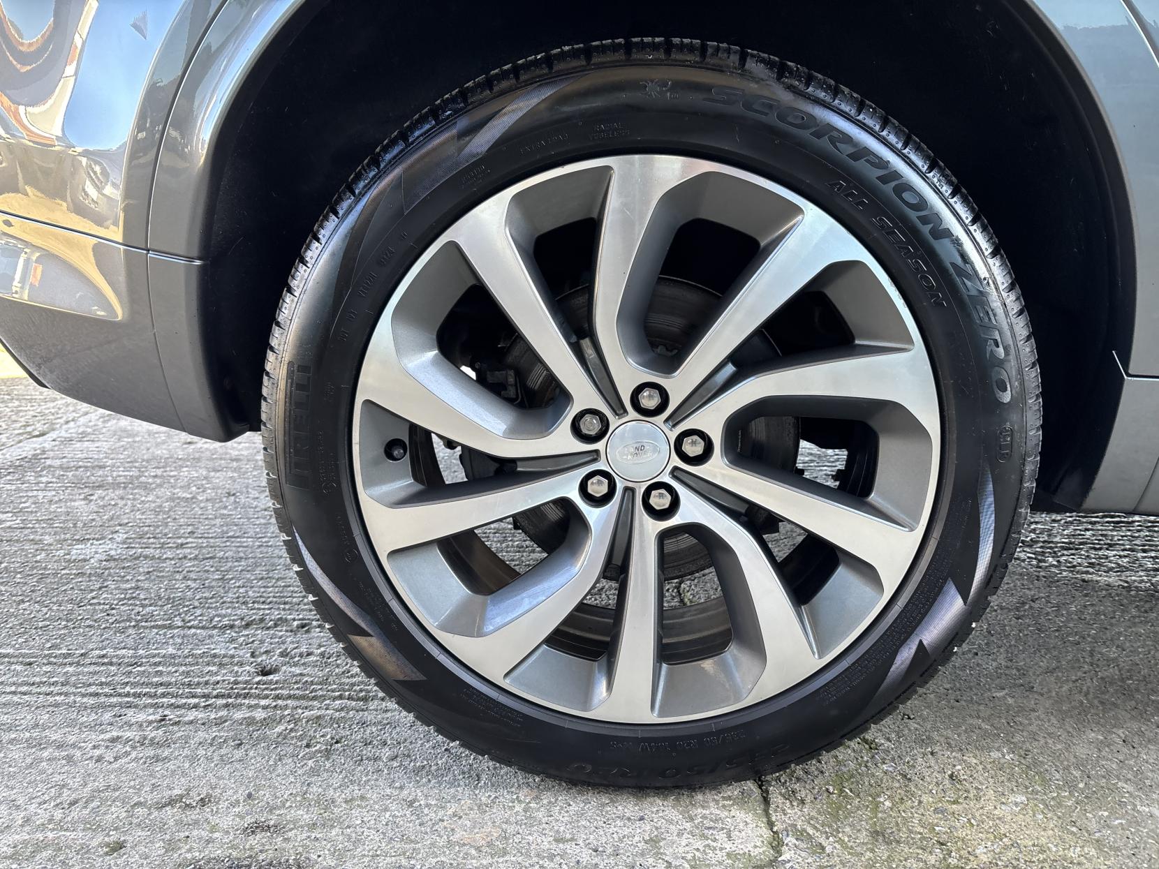 Land Rover Discovery Sport 1.5 P300e 12.2kWh R-Dynamic HSE SUV 5dr Petrol Plug-in Hybrid Auto 4WD Euro 6 (s/s) (309 ps)