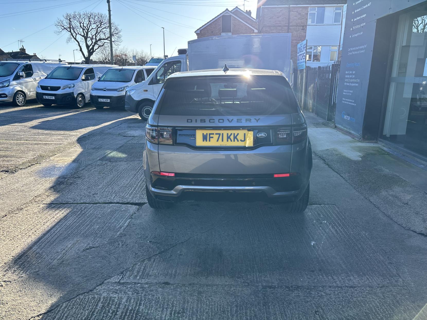 Land Rover Discovery Sport 1.5 P300e 12.2kWh R-Dynamic HSE SUV 5dr Petrol Plug-in Hybrid Auto 4WD Euro 6 (s/s) (309 ps)