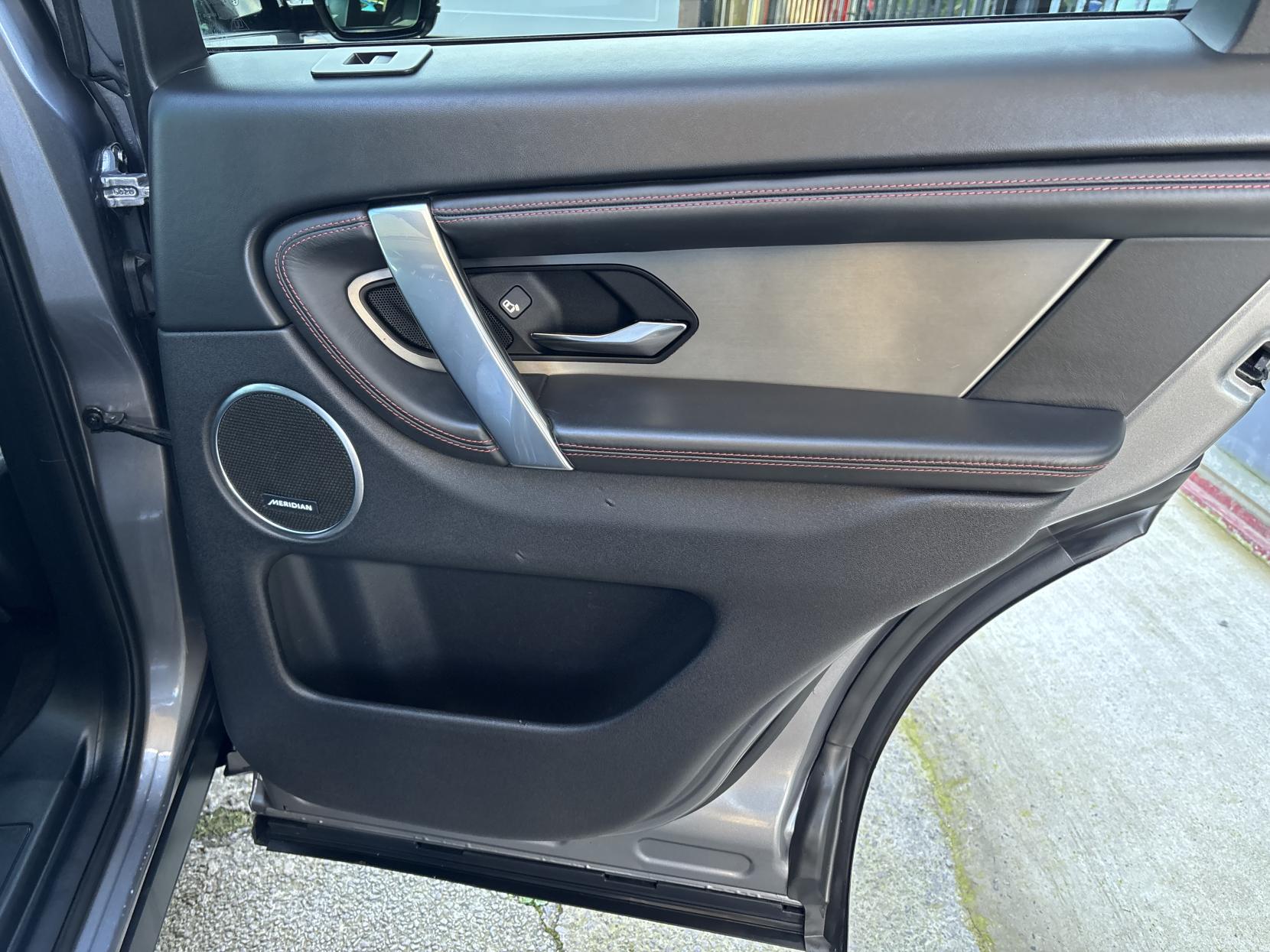 Land Rover Discovery Sport 1.5 P300e 12.2kWh R-Dynamic HSE SUV 5dr Petrol Plug-in Hybrid Auto 4WD Euro 6 (s/s) (309 ps)