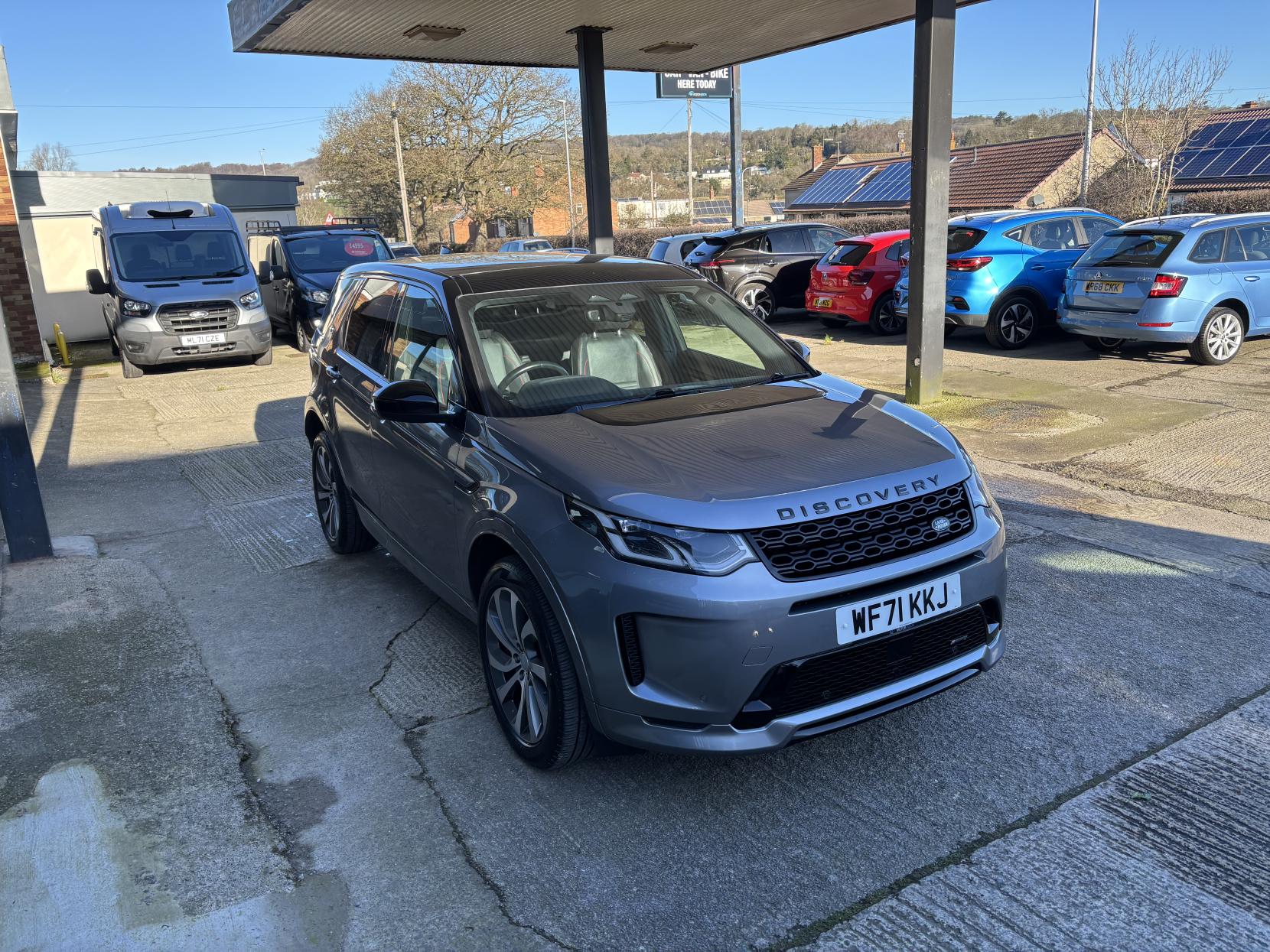 Land Rover Discovery Sport 1.5 P300e 12.2kWh R-Dynamic HSE SUV 5dr Petrol Plug-in Hybrid Auto 4WD Euro 6 (s/s) (309 ps)