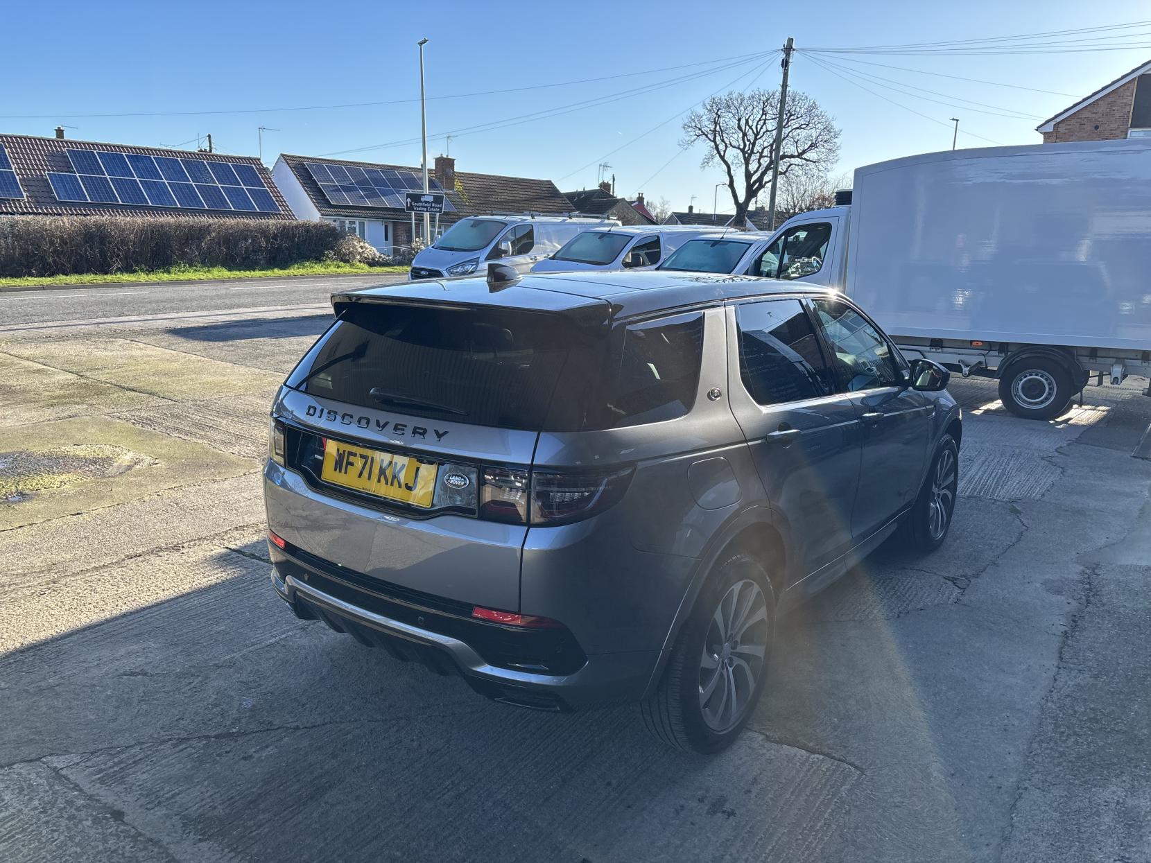Land Rover Discovery Sport 1.5 P300e 12.2kWh R-Dynamic HSE SUV 5dr Petrol Plug-in Hybrid Auto 4WD Euro 6 (s/s) (309 ps)