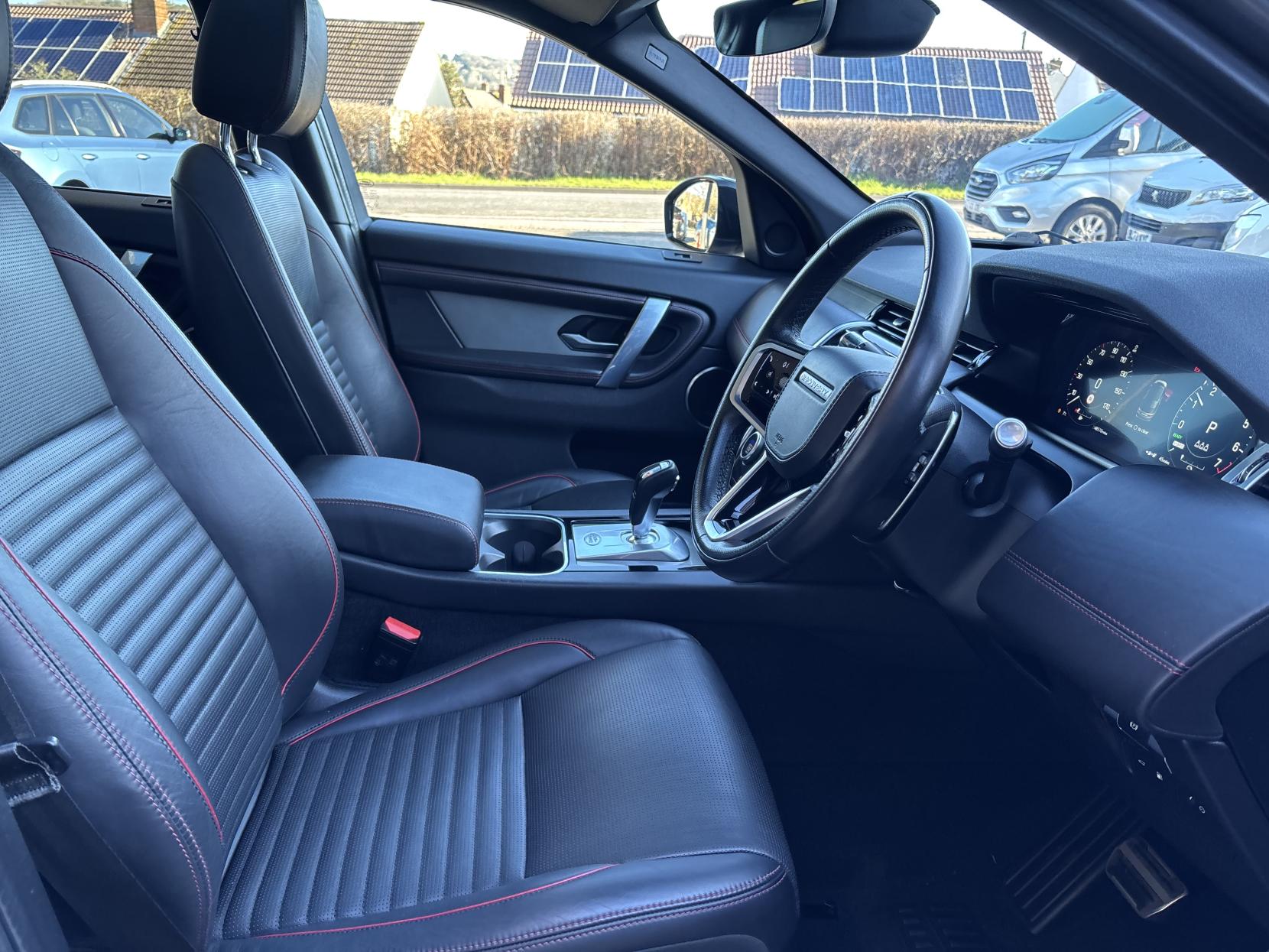 Land Rover Discovery Sport 1.5 P300e 12.2kWh R-Dynamic HSE SUV 5dr Petrol Plug-in Hybrid Auto 4WD Euro 6 (s/s) (309 ps)