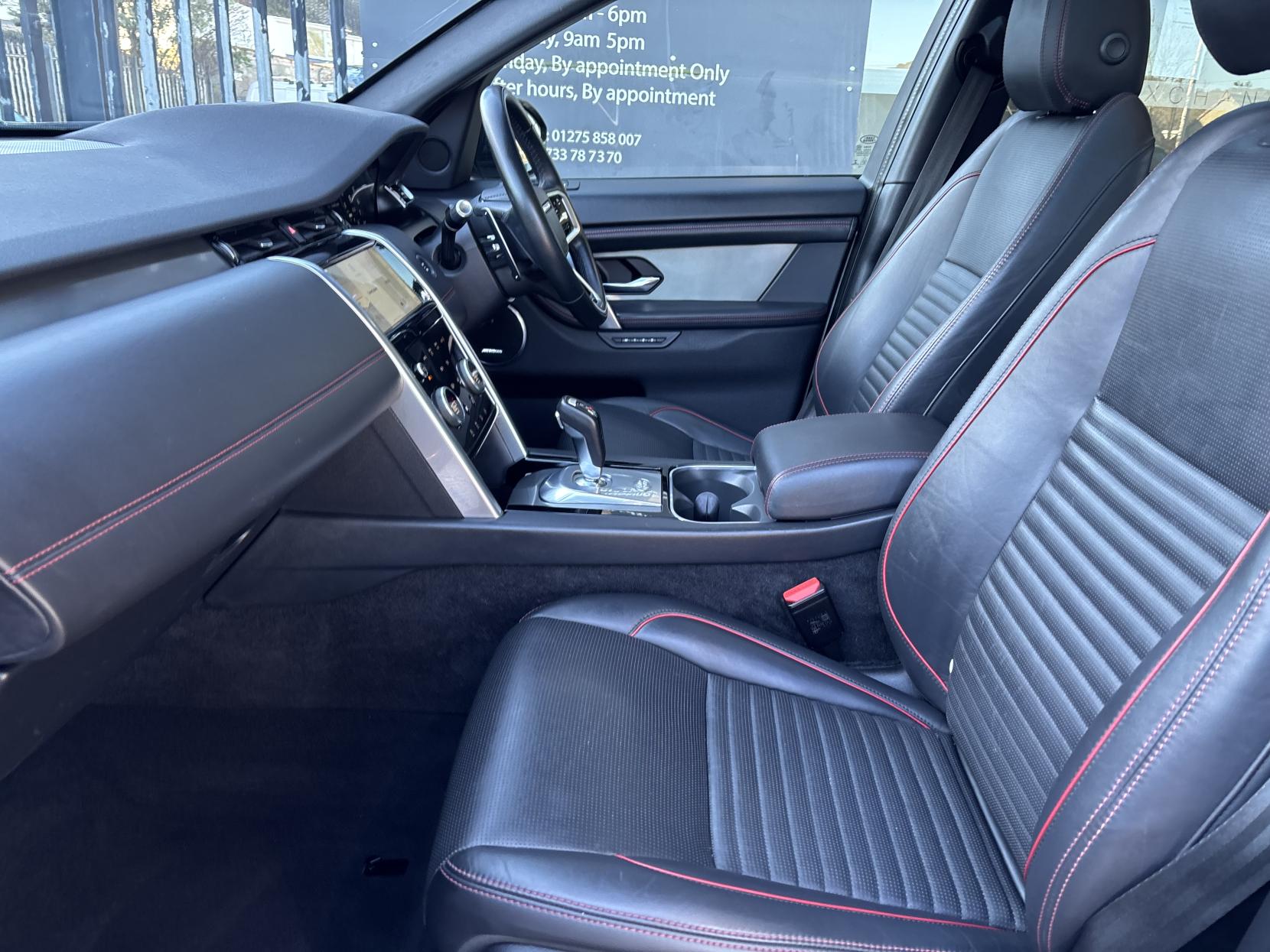 Land Rover Discovery Sport 1.5 P300e 12.2kWh R-Dynamic HSE SUV 5dr Petrol Plug-in Hybrid Auto 4WD Euro 6 (s/s) (309 ps)