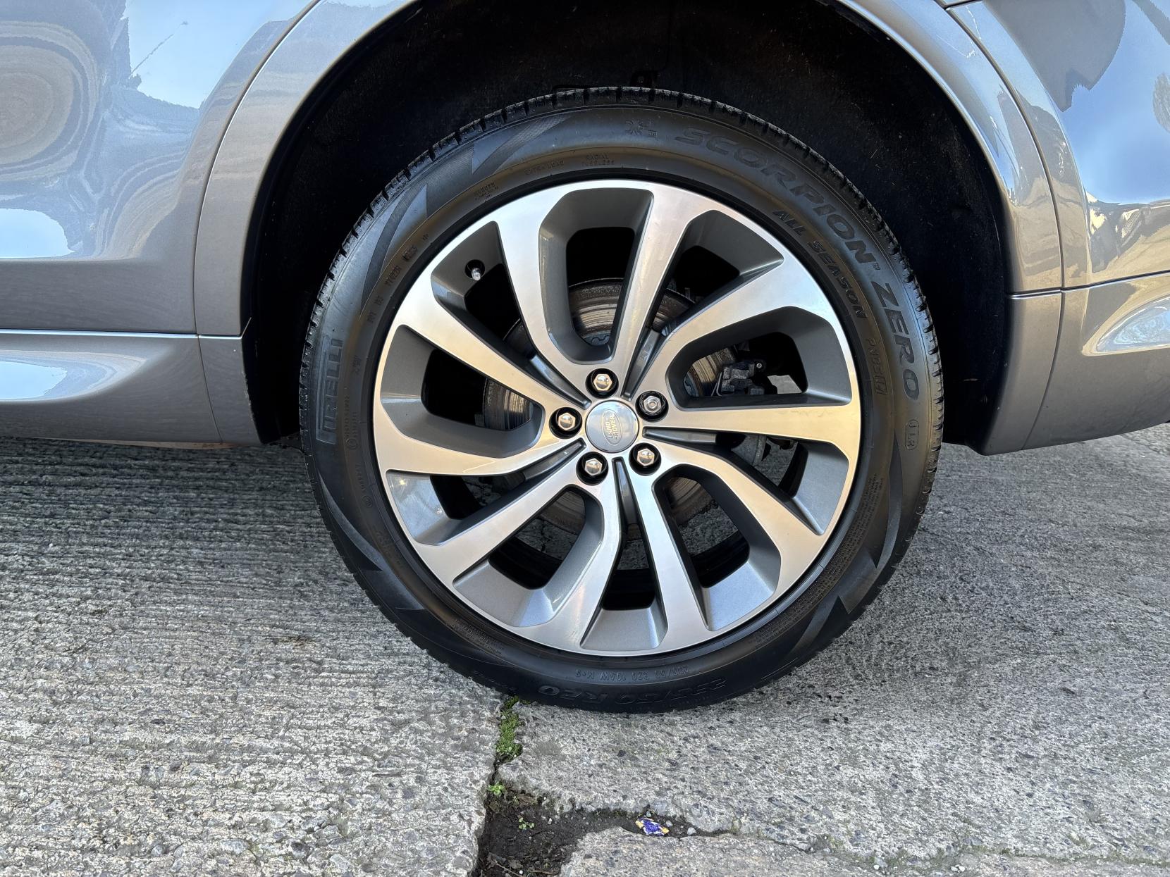 Land Rover Discovery Sport 1.5 P300e 12.2kWh R-Dynamic HSE SUV 5dr Petrol Plug-in Hybrid Auto 4WD Euro 6 (s/s) (309 ps)