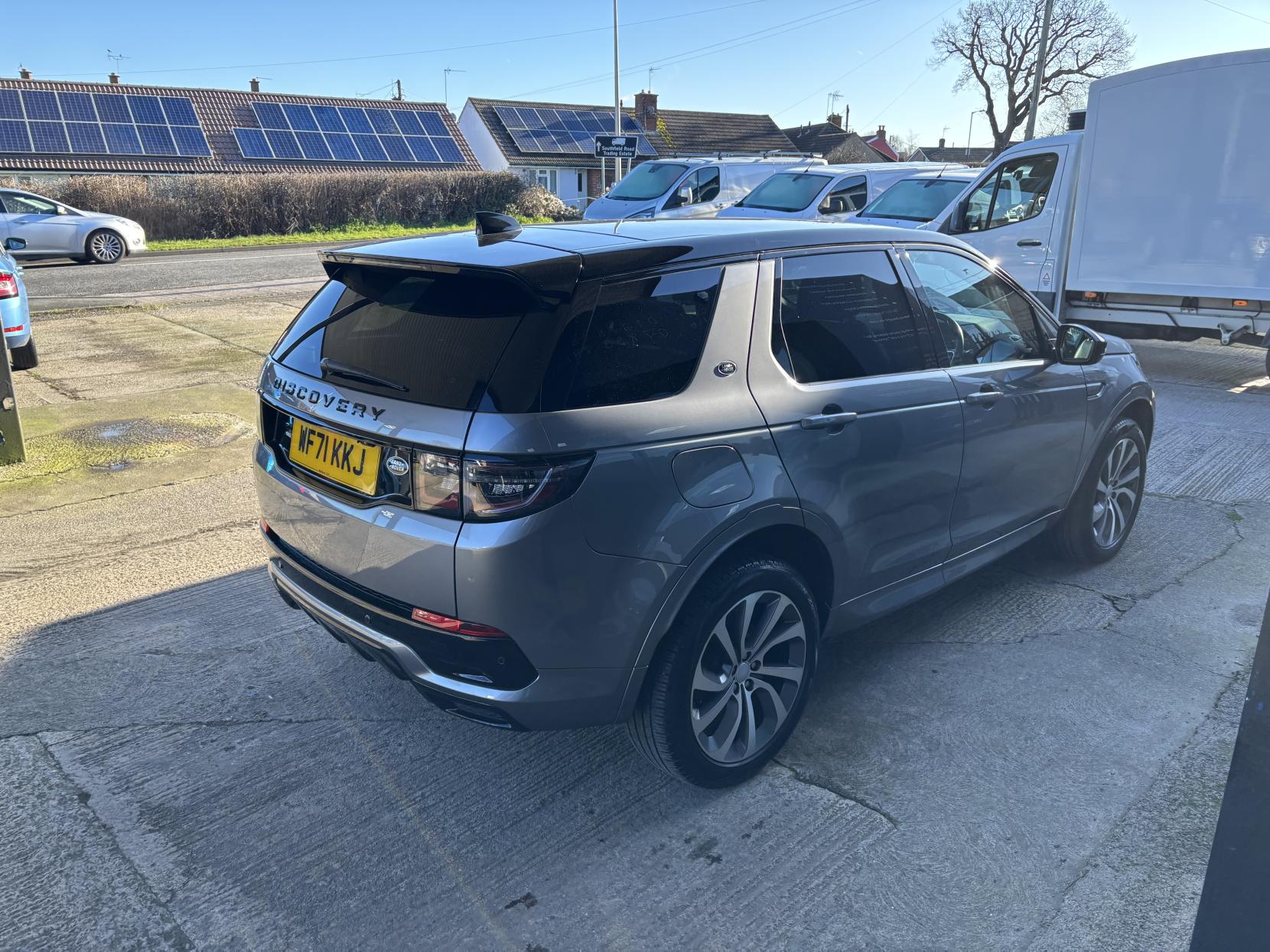 Land Rover Discovery Sport 1.5 P300e 12.2kWh R-Dynamic HSE SUV 5dr Petrol Plug-in Hybrid Auto 4WD Euro 6 (s/s) (309 ps)