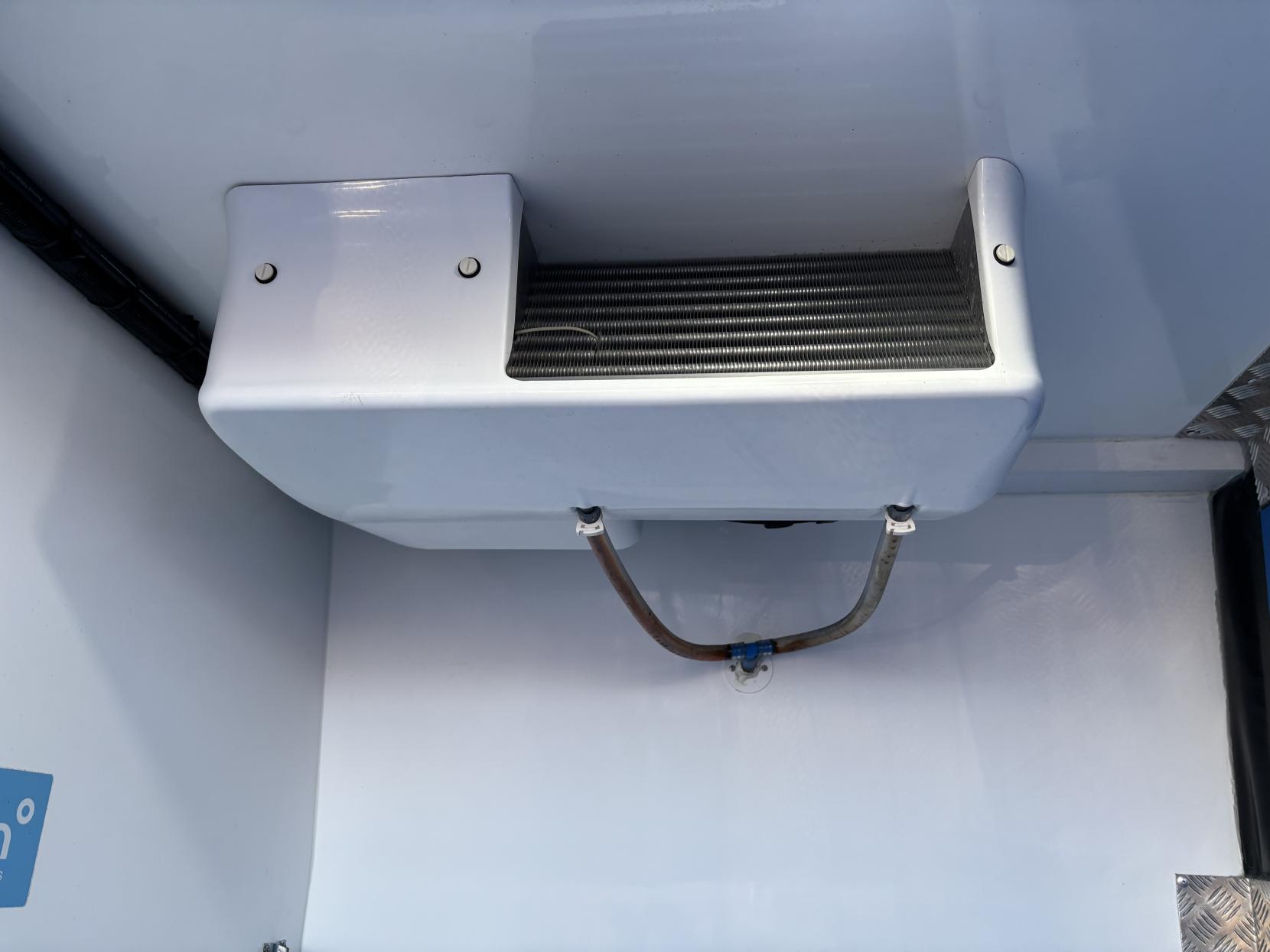 Ford Transit 2.0 350 EcoBlue Refrigerated Temperature Controlled with standby Leader 5dr Diesel Auto FWD L2 H2 Euro 6 (s/s) (130 ps)