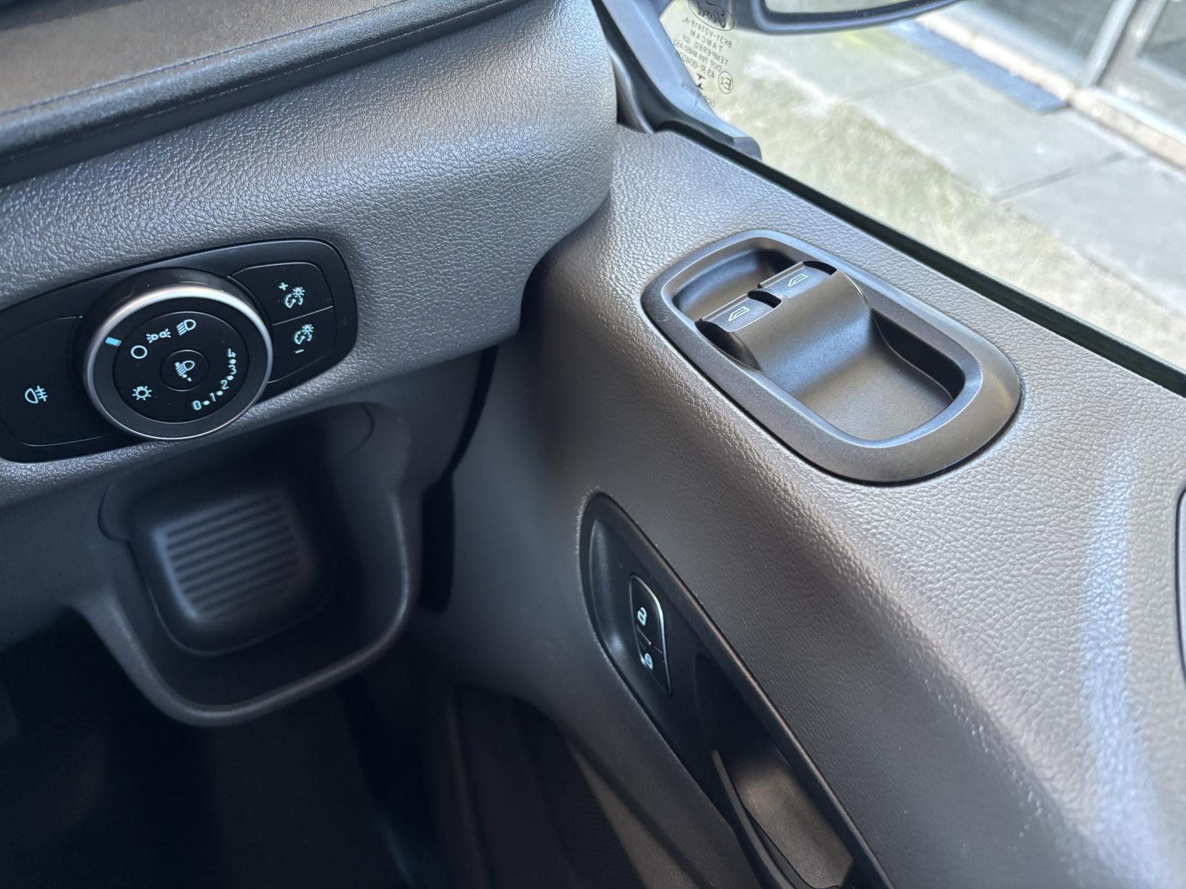 Ford Transit 2.0 350 EcoBlue Refrigerated Temperature Controlled with standby Leader 5dr Diesel Auto FWD L2 H2 Euro 6 (s/s) (130 ps)