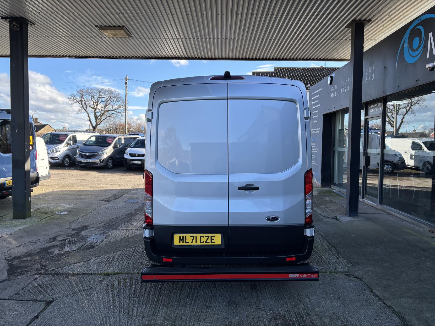 Ford Transit 2.0 350 EcoBlue Refrigerated Temperature Controlled with standby Leader 5dr Diesel Auto FWD L2 H2 Euro 6 (s/s) (130 ps)