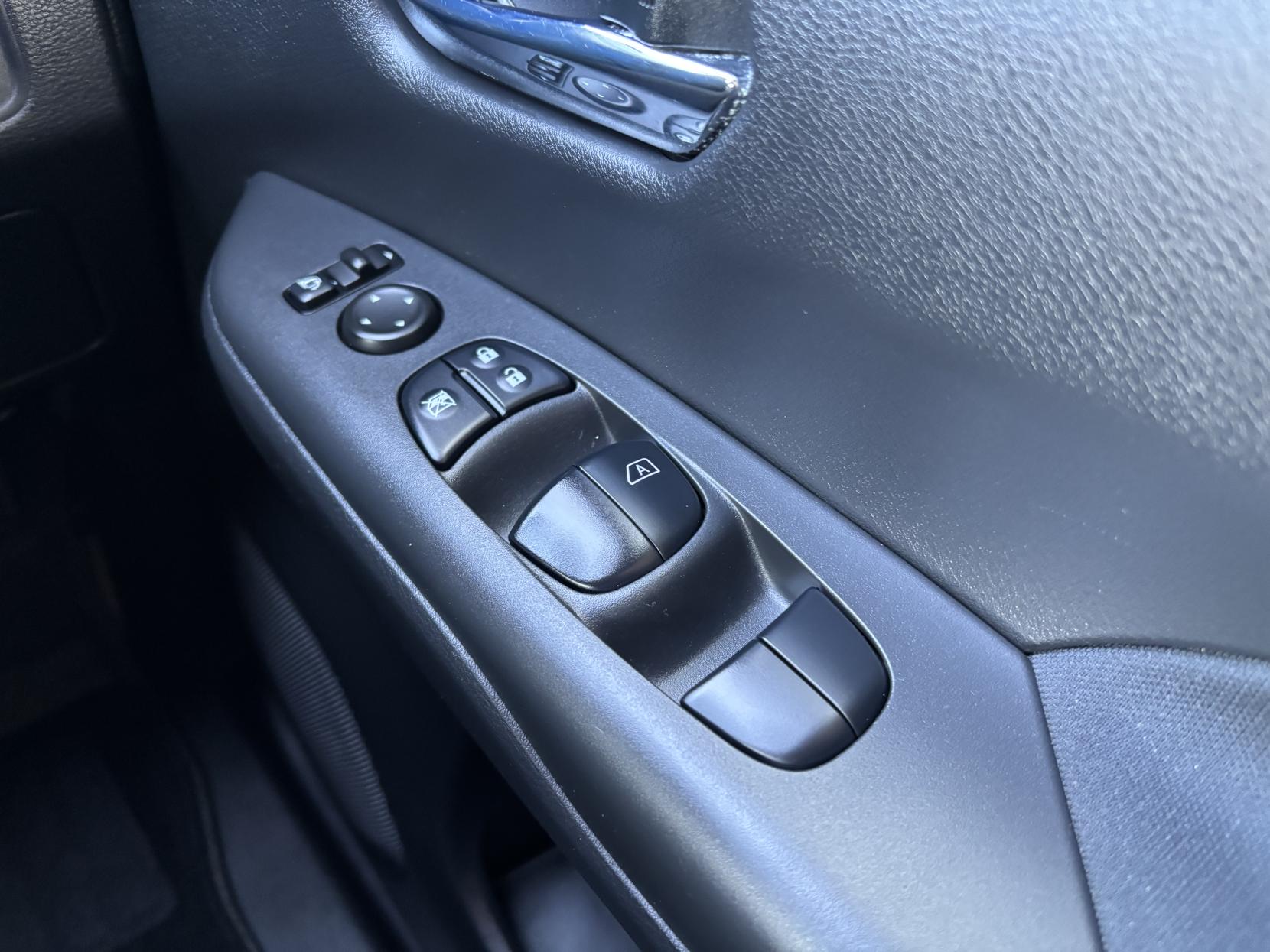 Nissan Serena Nissan Serena 2.0 Hybrid Highway Star