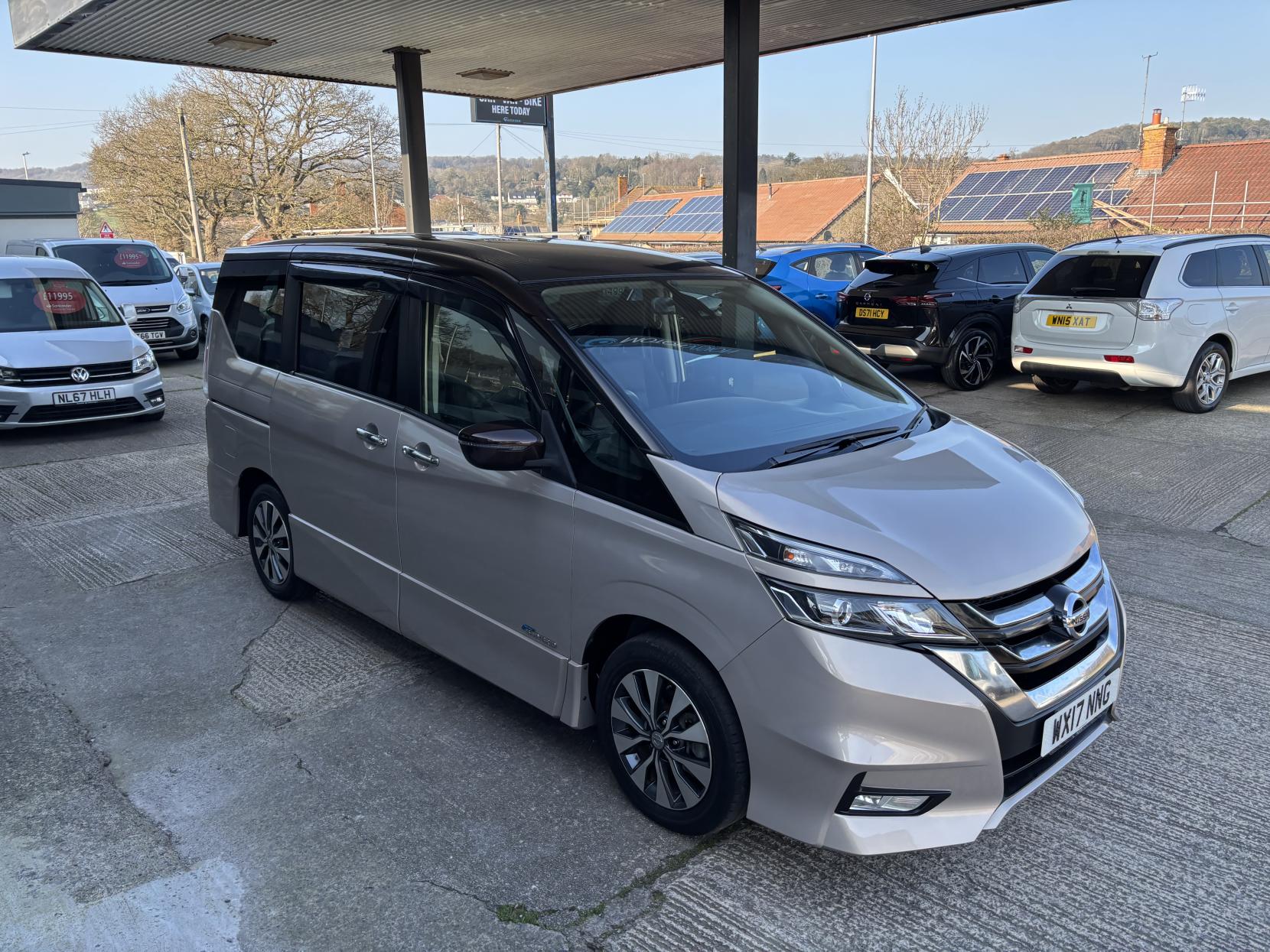 Nissan Serena Nissan Serena 2.0 Hybrid Highway Star