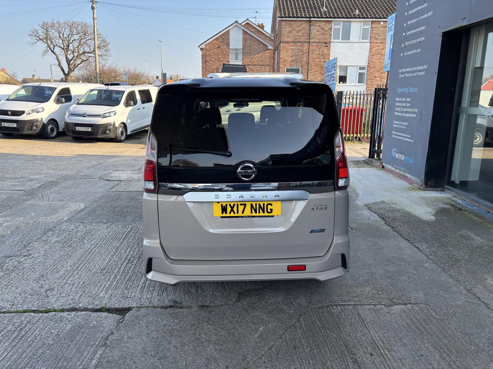 Nissan Serena Nissan Serena 2.0 Hybrid Highway Star
