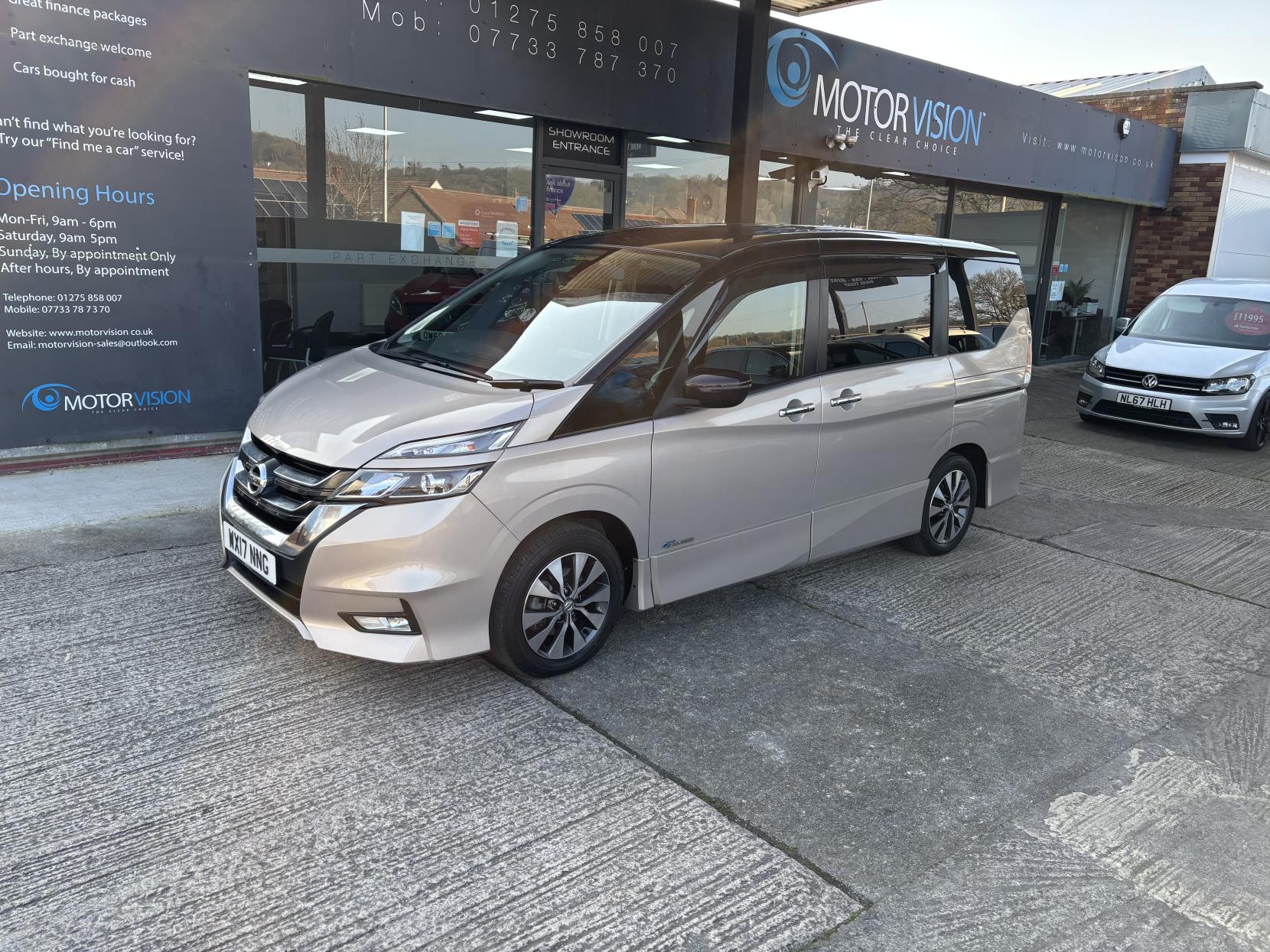 Nissan Serena Nissan Serena 2.0 Hybrid Highway Star