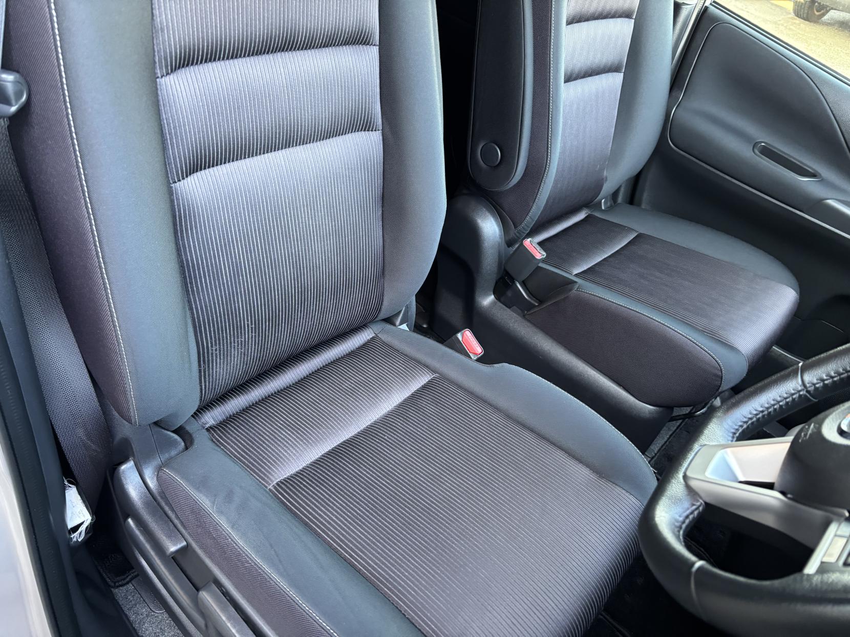 Nissan Serena Nissan Serena 2.0 Hybrid Highway Star