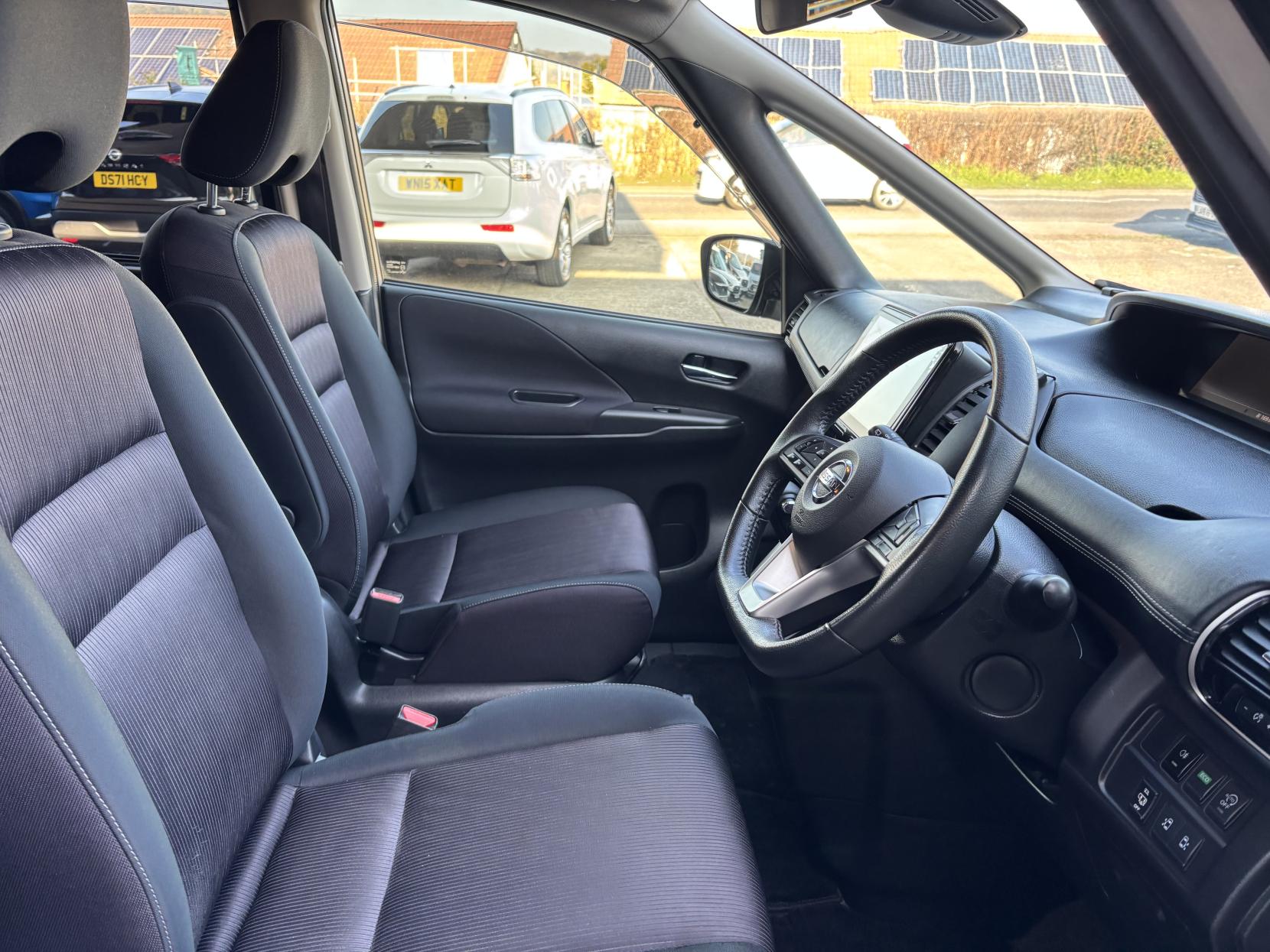 Nissan Serena Nissan Serena 2.0 Hybrid Highway Star