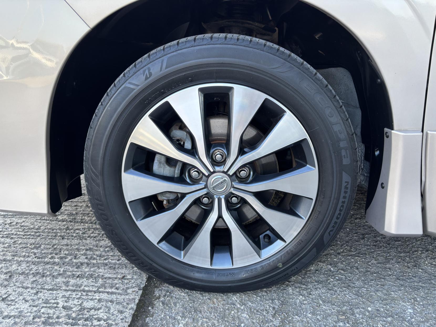 Nissan Serena Nissan Serena 2.0 Hybrid Highway Star