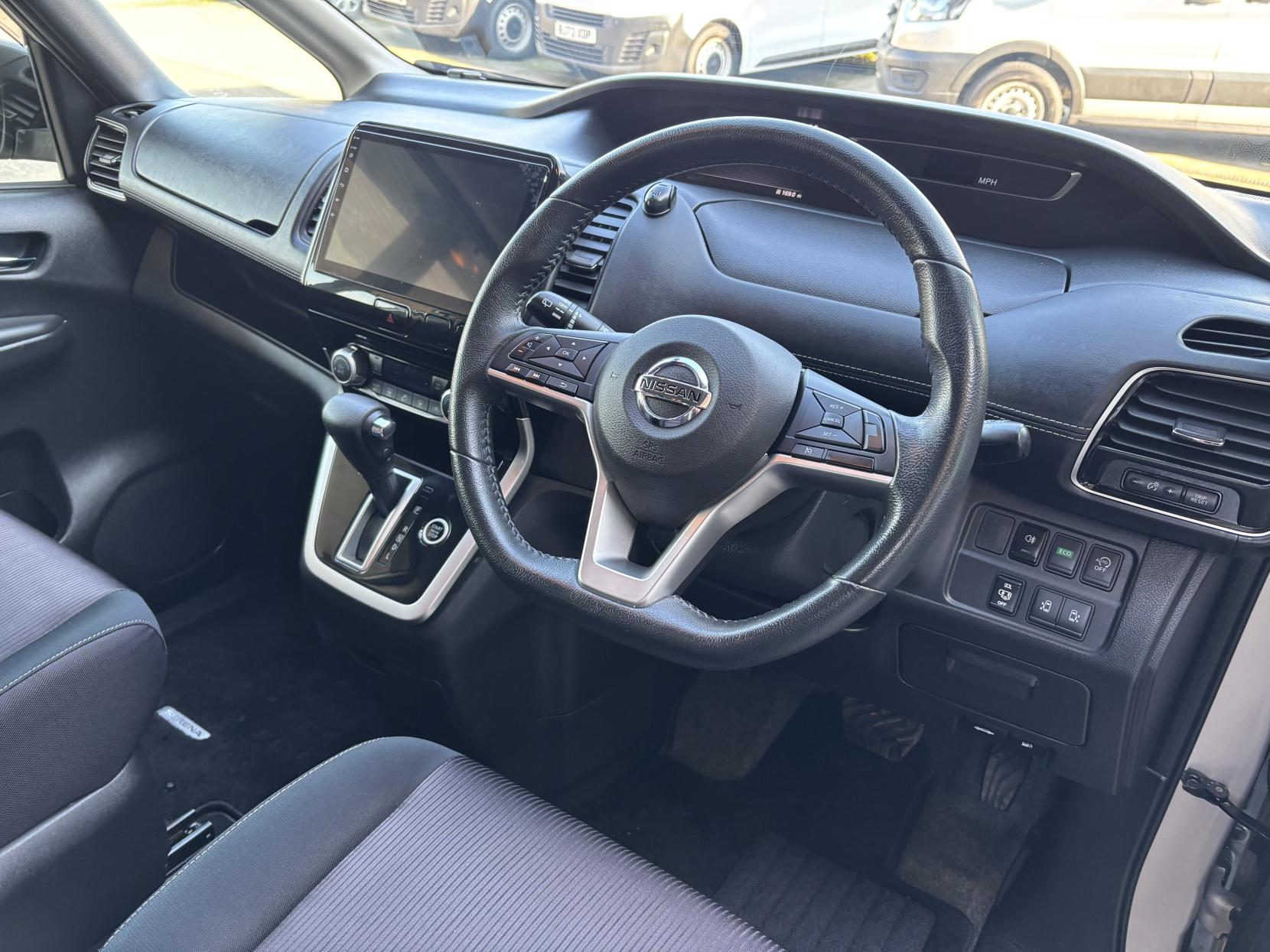 Nissan Serena Nissan Serena 2.0 Hybrid Highway Star