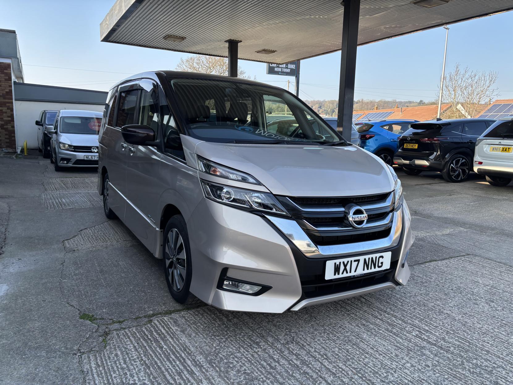 Nissan Serena Nissan Serena 2.0 Hybrid Highway Star