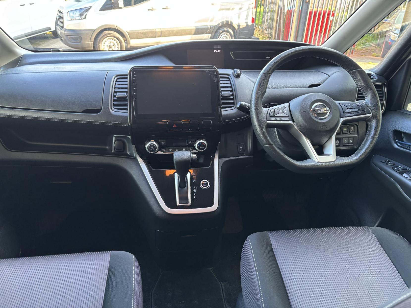Nissan Serena Nissan Serena 2.0 Hybrid Highway Star