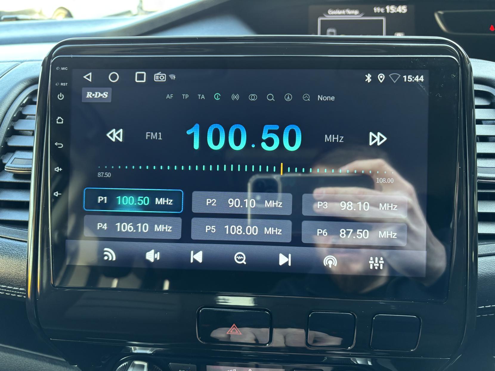 Nissan Serena Nissan Serena 2.0 Hybrid Highway Star